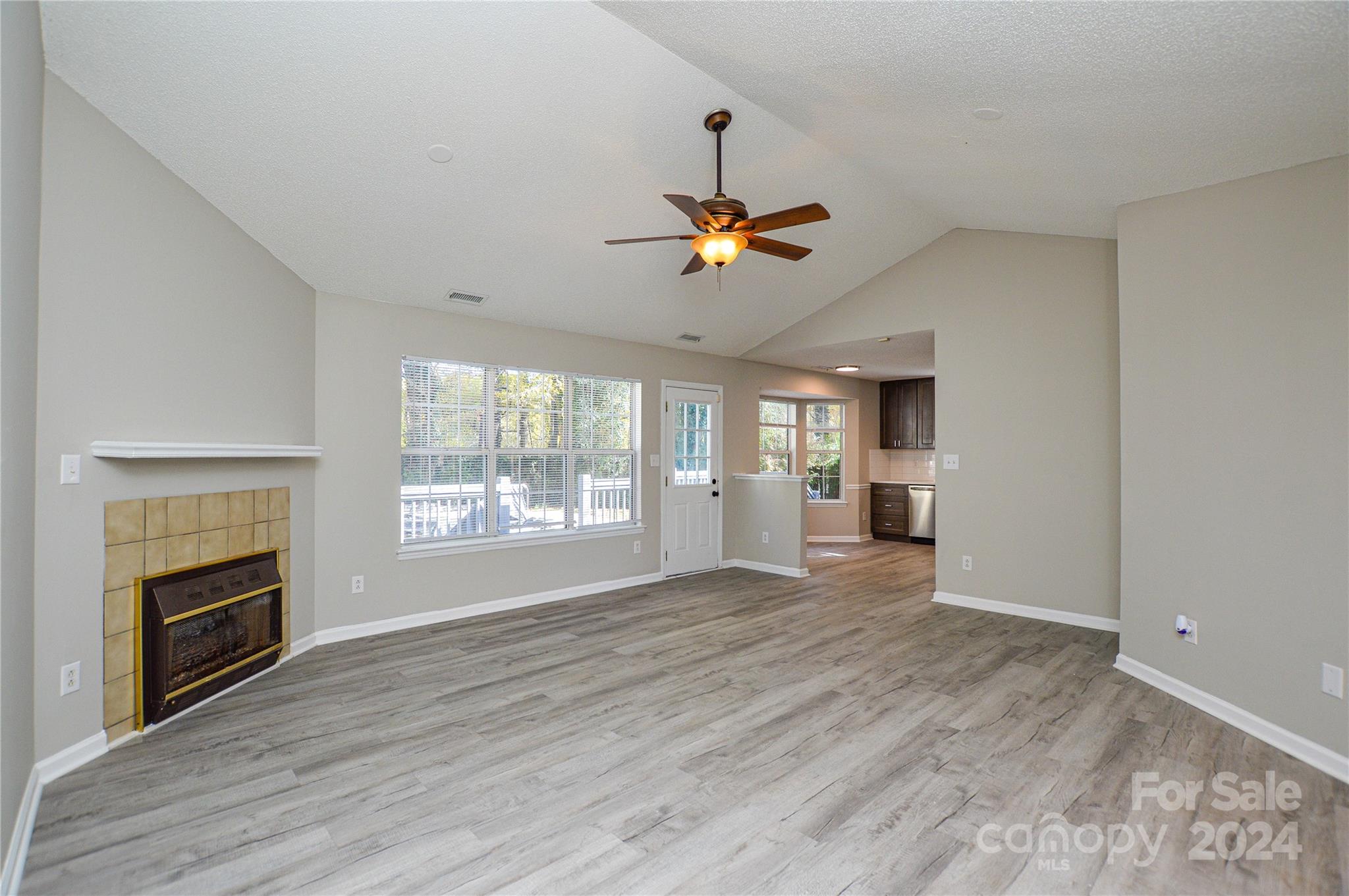 5900 White Cliffs Drive