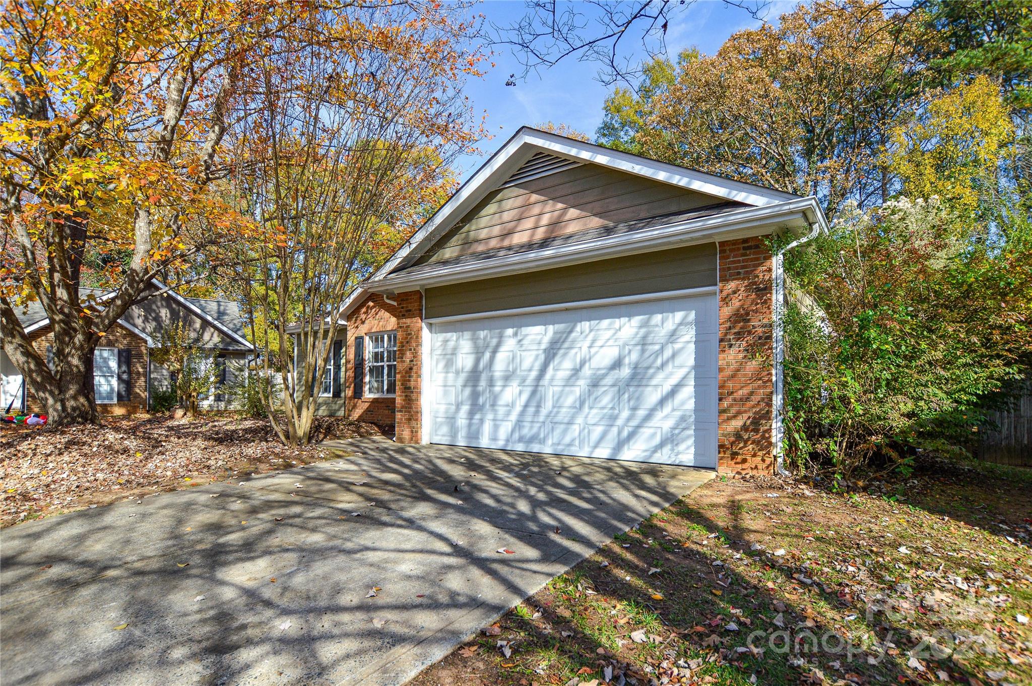 5900 White Cliffs Drive