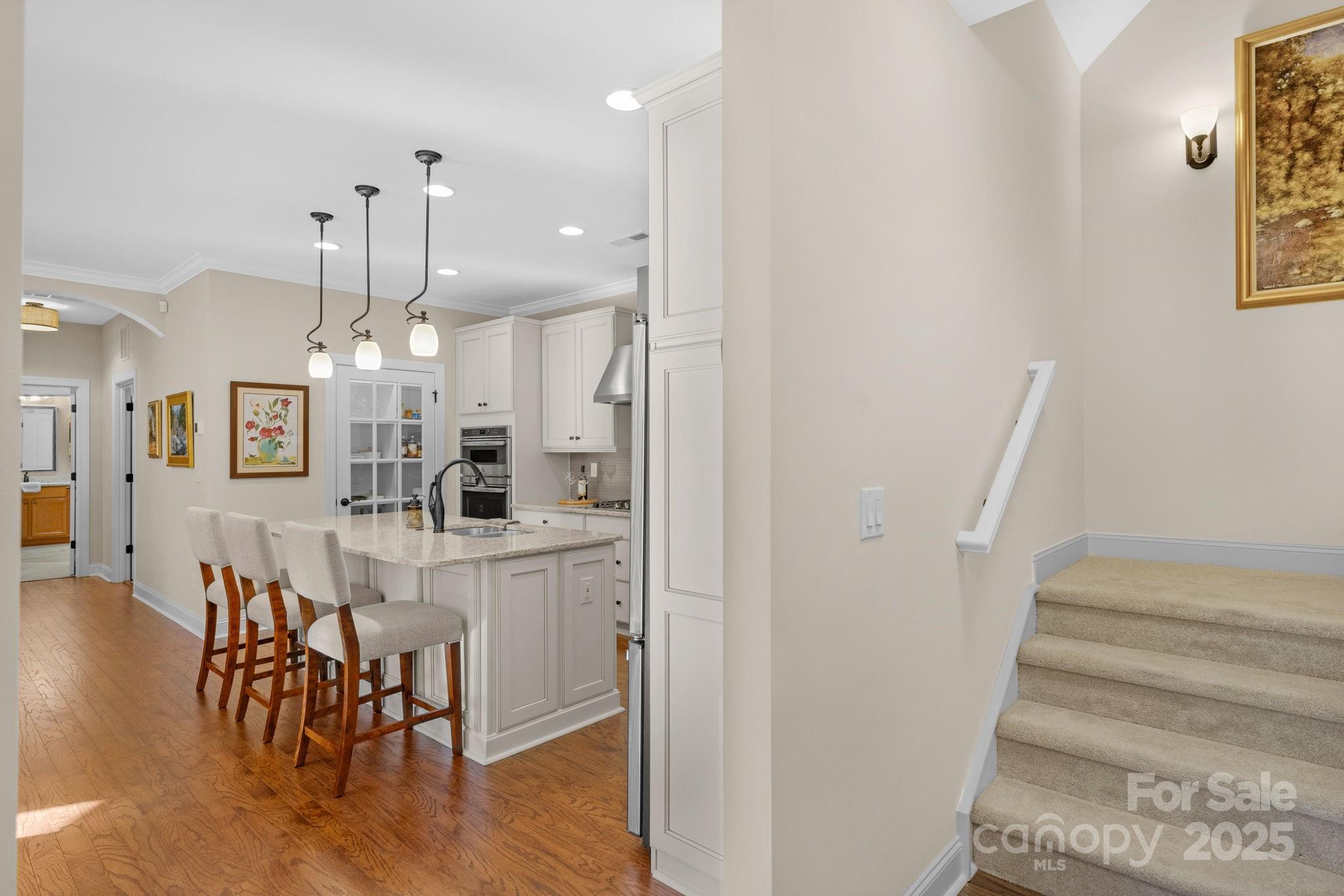 2205 Lincolnshire Lane