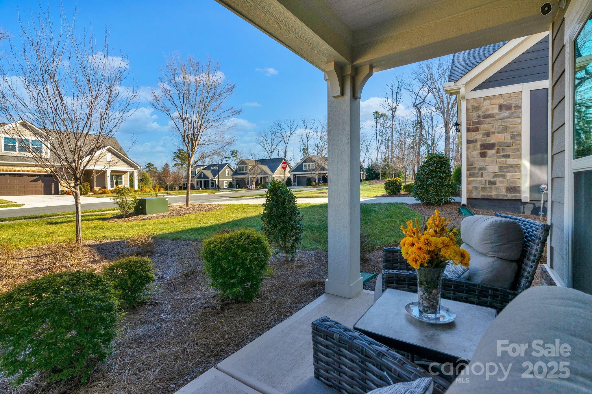 2205 Lincolnshire Lane