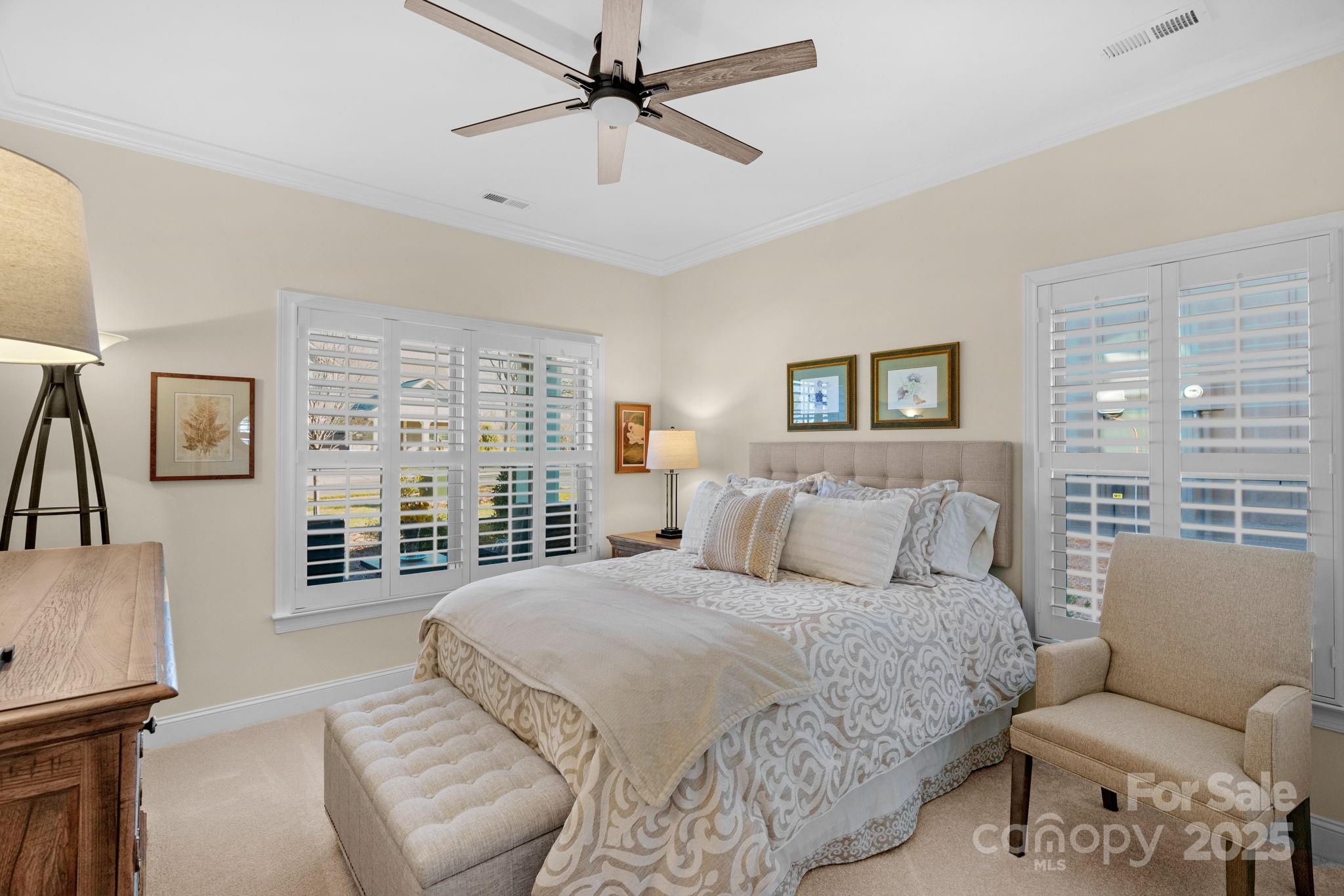 2205 Lincolnshire Lane