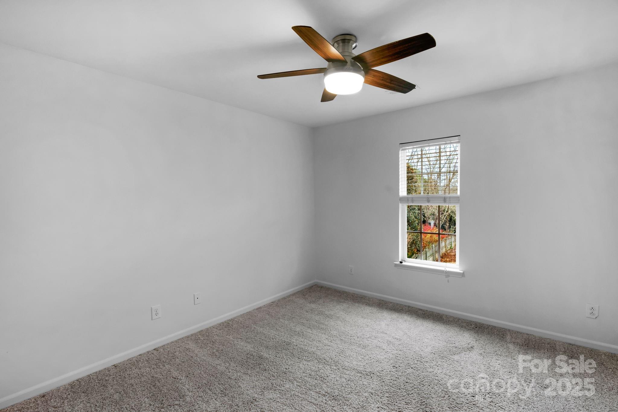 1124 Woodwinds Drive