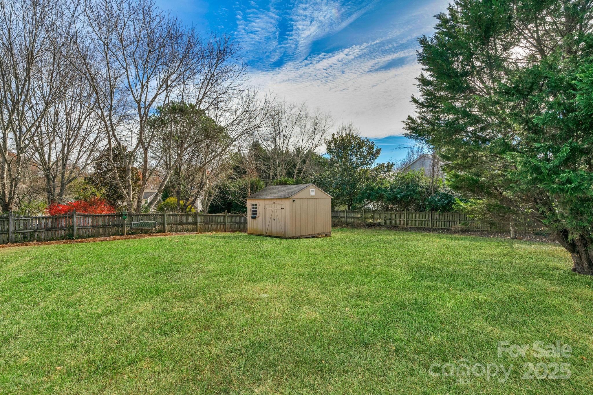 1124 Woodwinds Drive