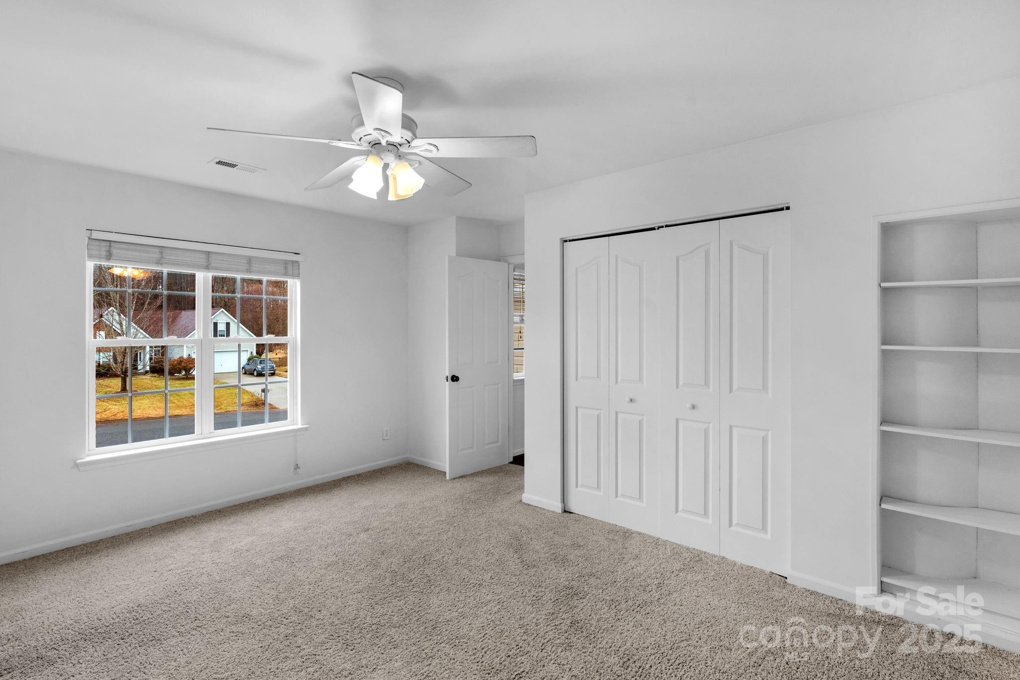 1124 Woodwinds Drive