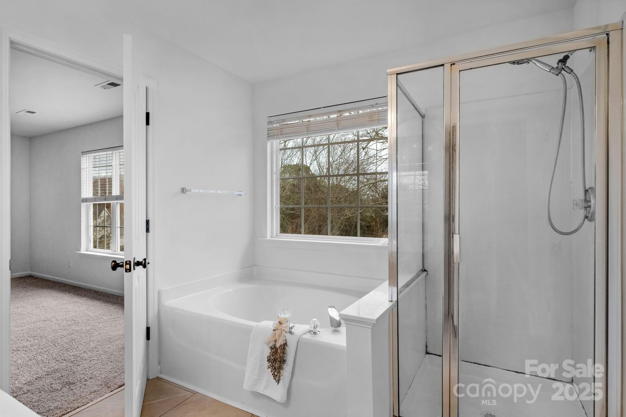 1124 Woodwinds Drive