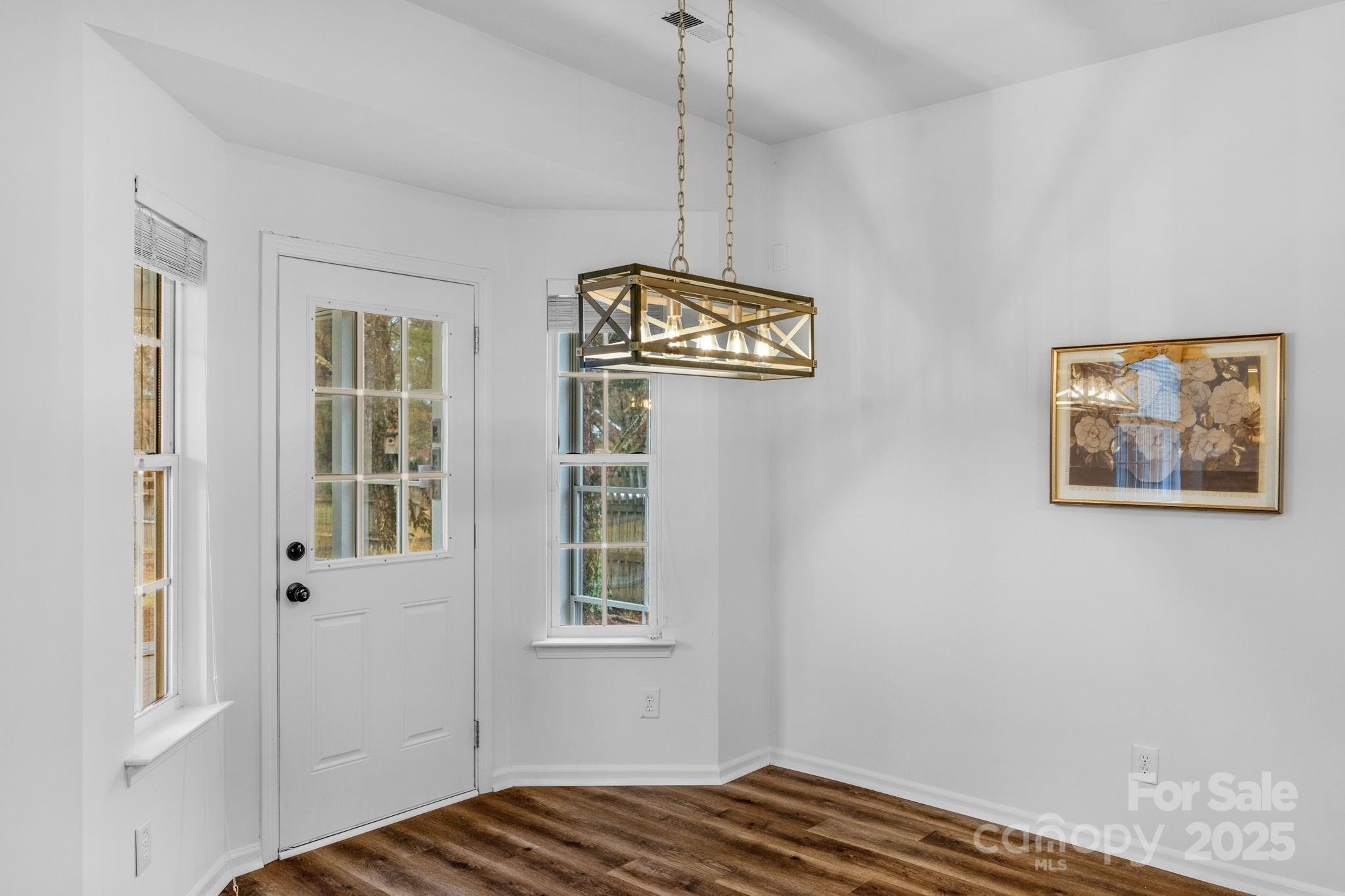 1124 Woodwinds Drive