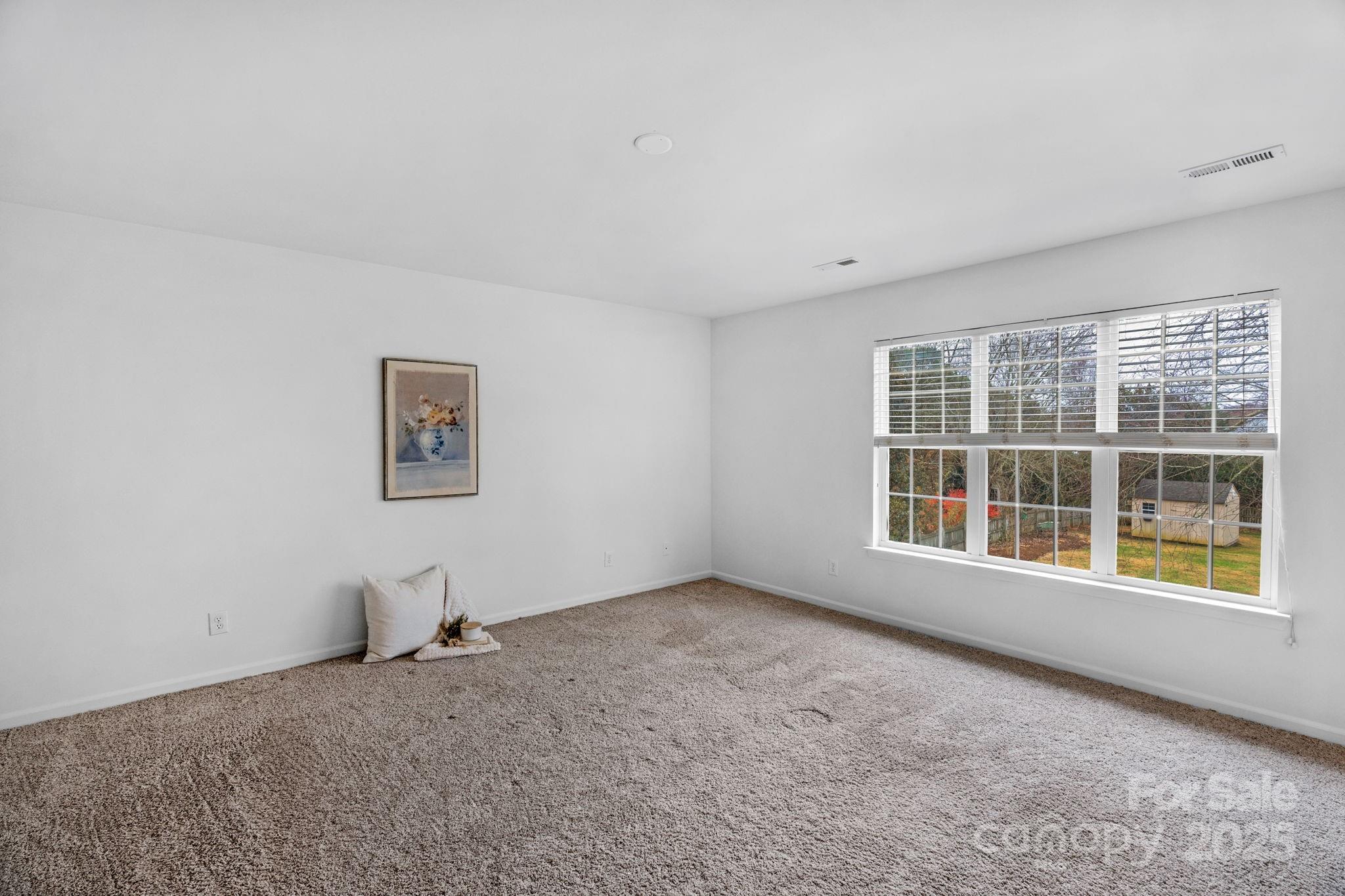 1124 Woodwinds Drive