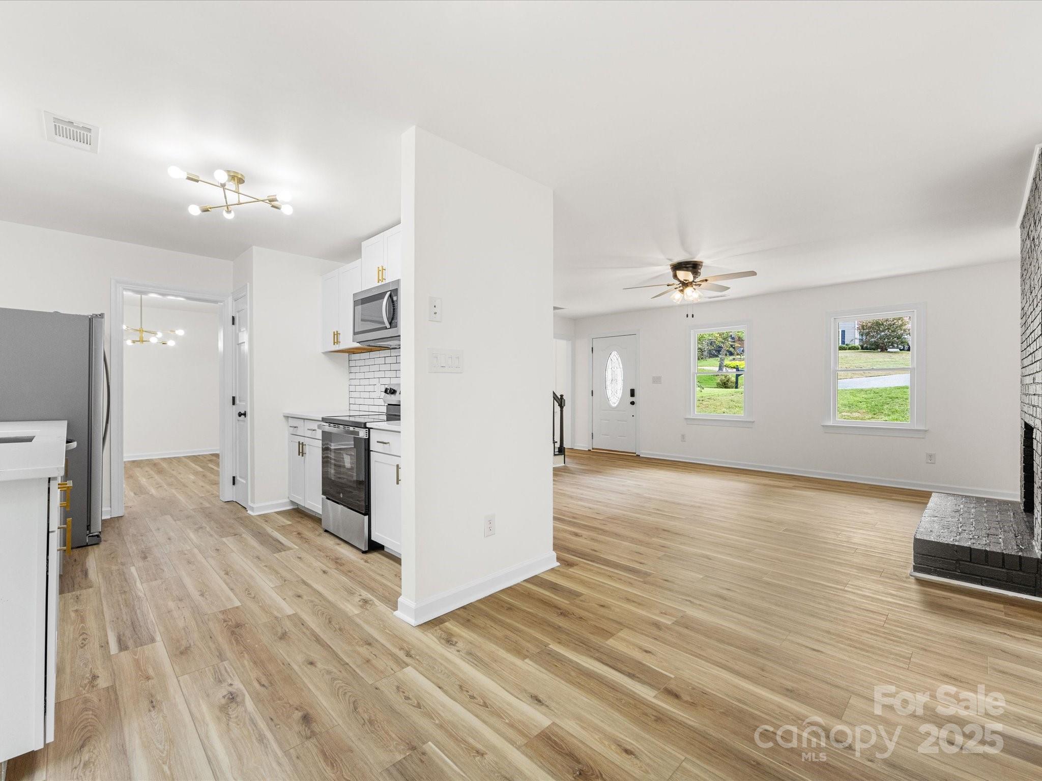 2304 Wineberry Court