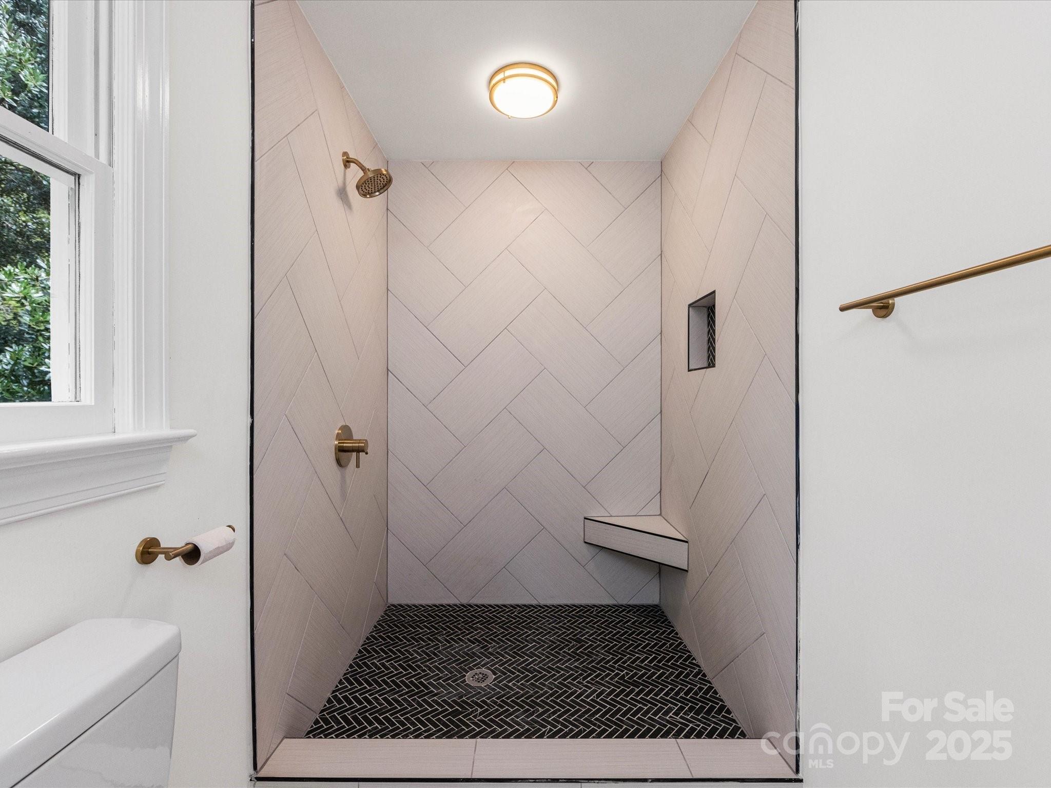 2304 Wineberry Court