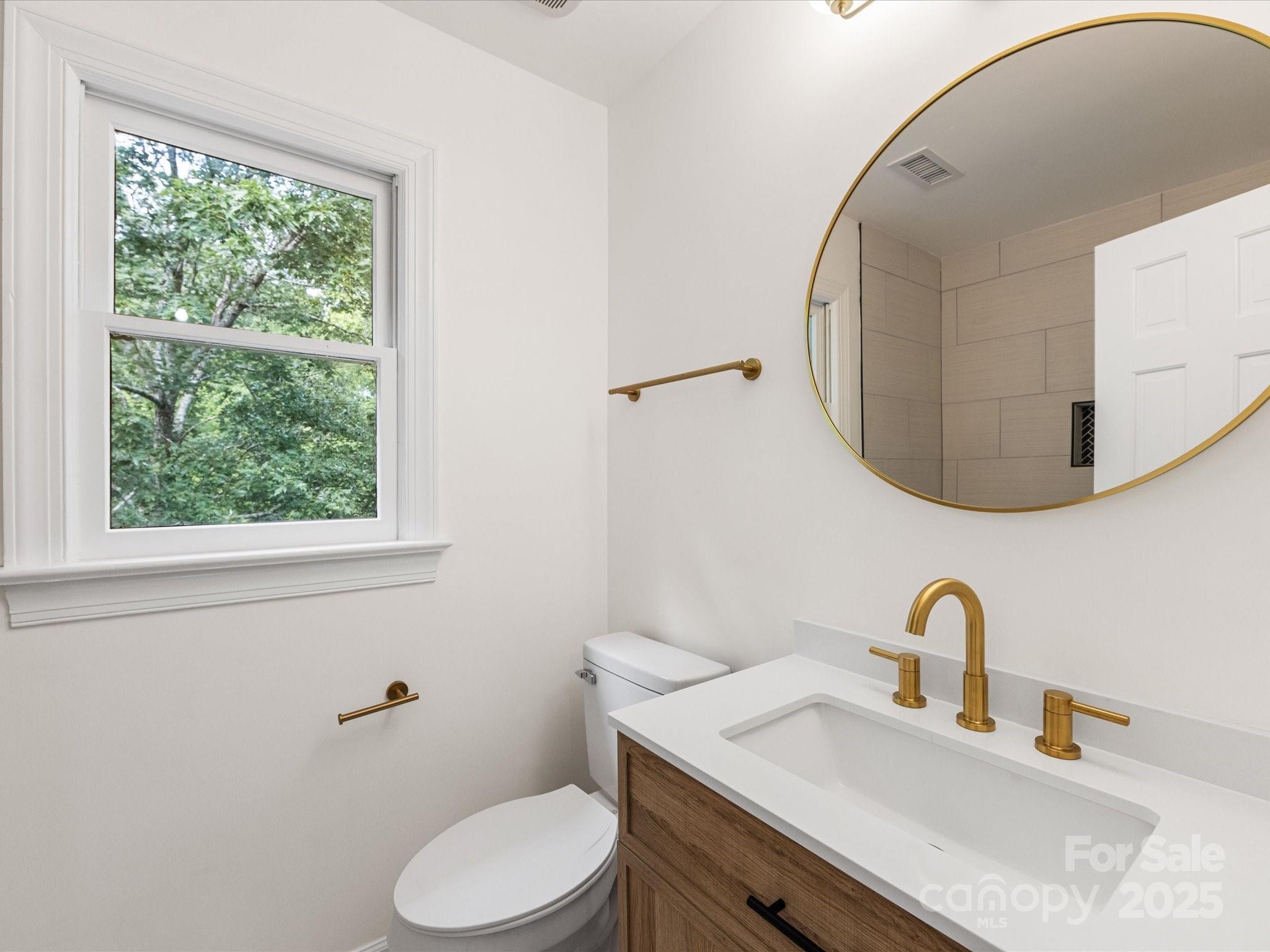 2304 Wineberry Court