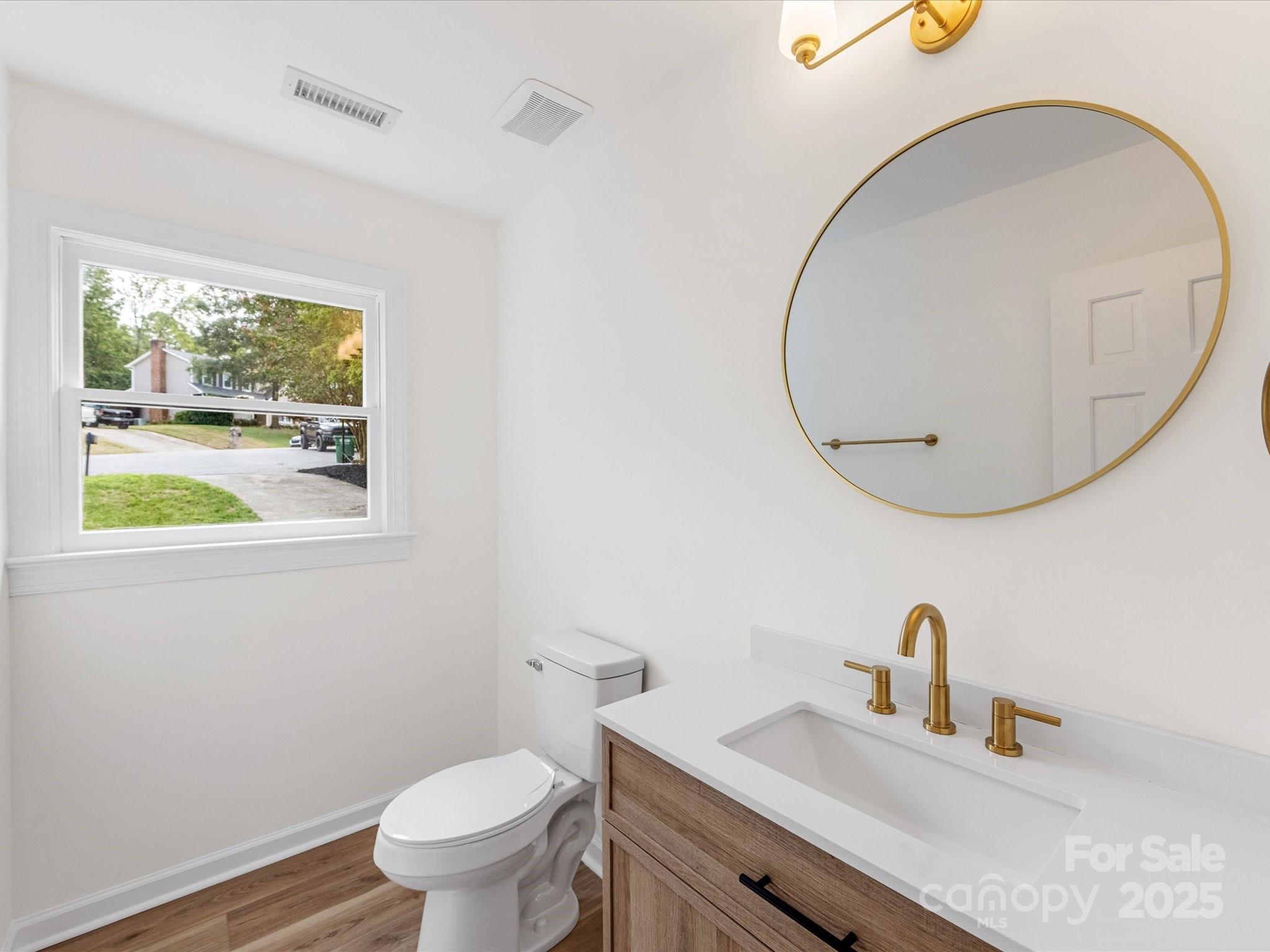 2304 Wineberry Court