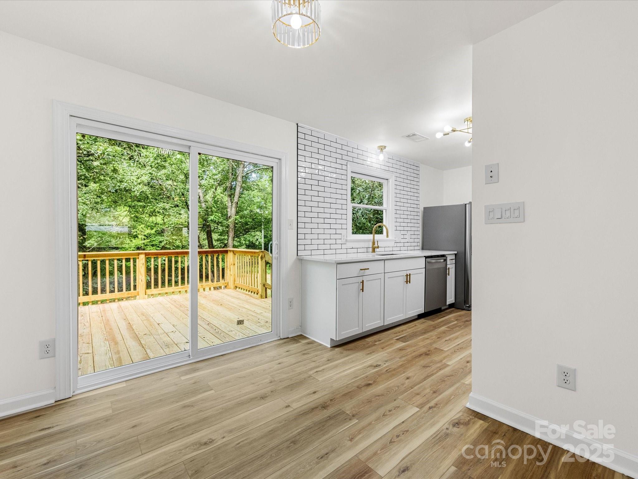 2304 Wineberry Court