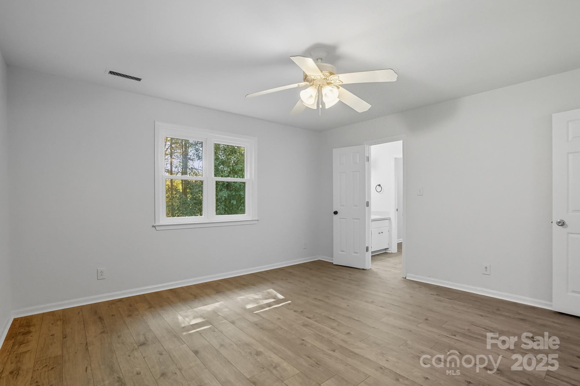118 Brookside Drive