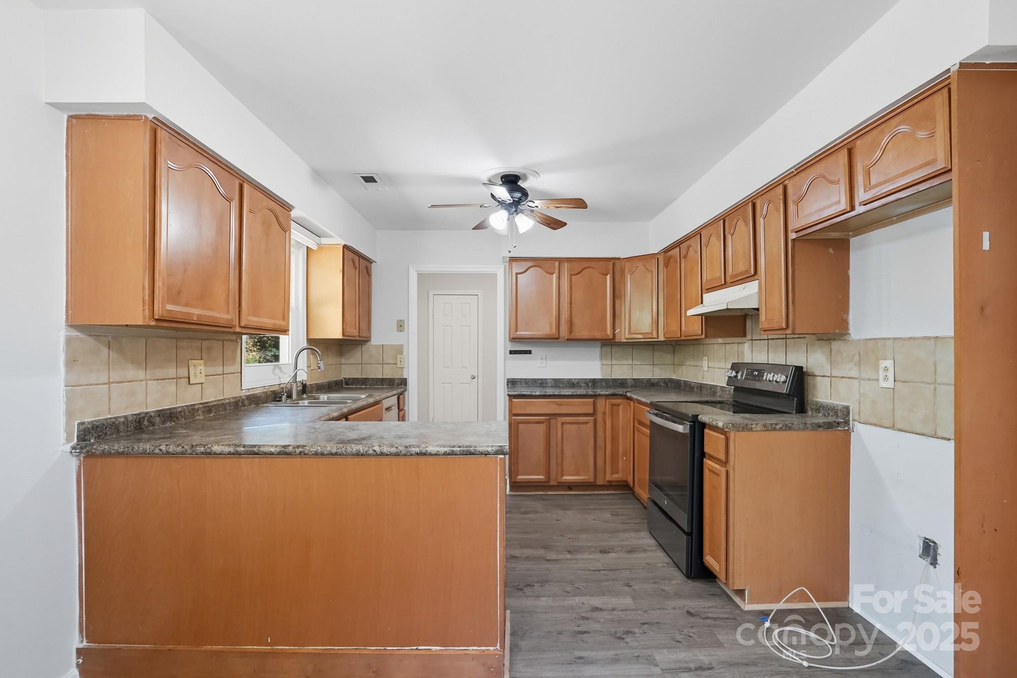 118 Brookside Drive