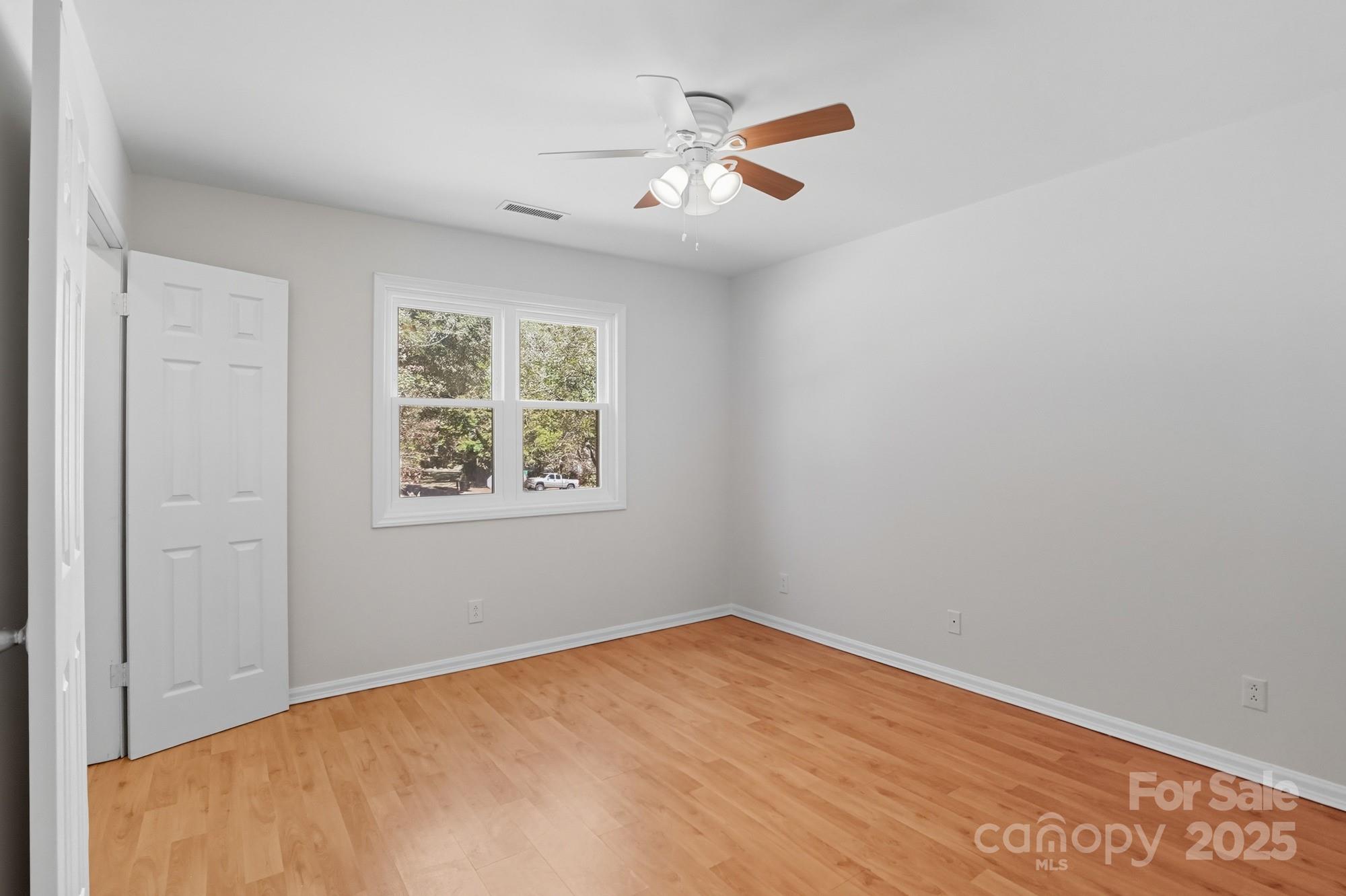118 Brookside Drive