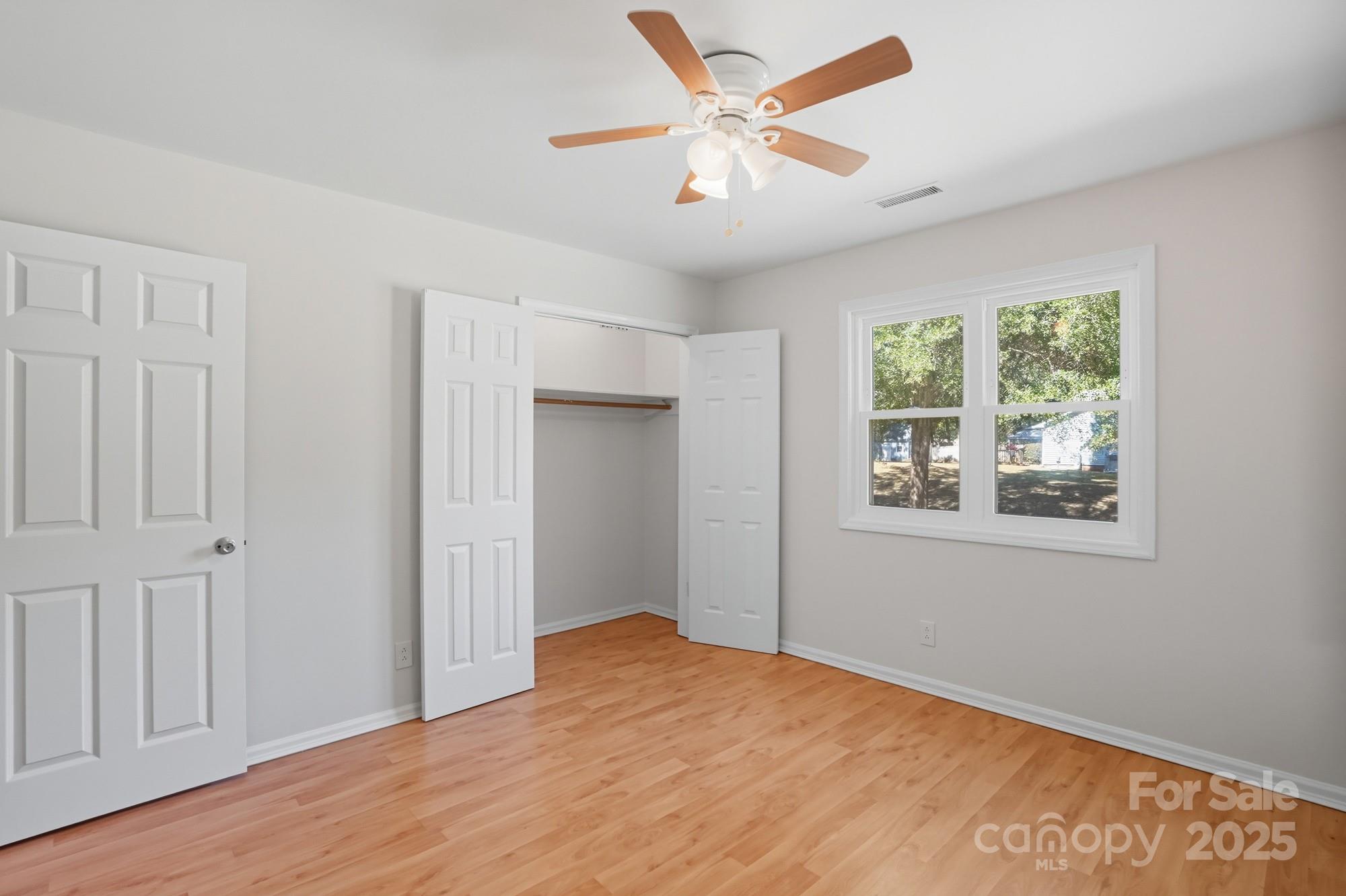 118 Brookside Drive