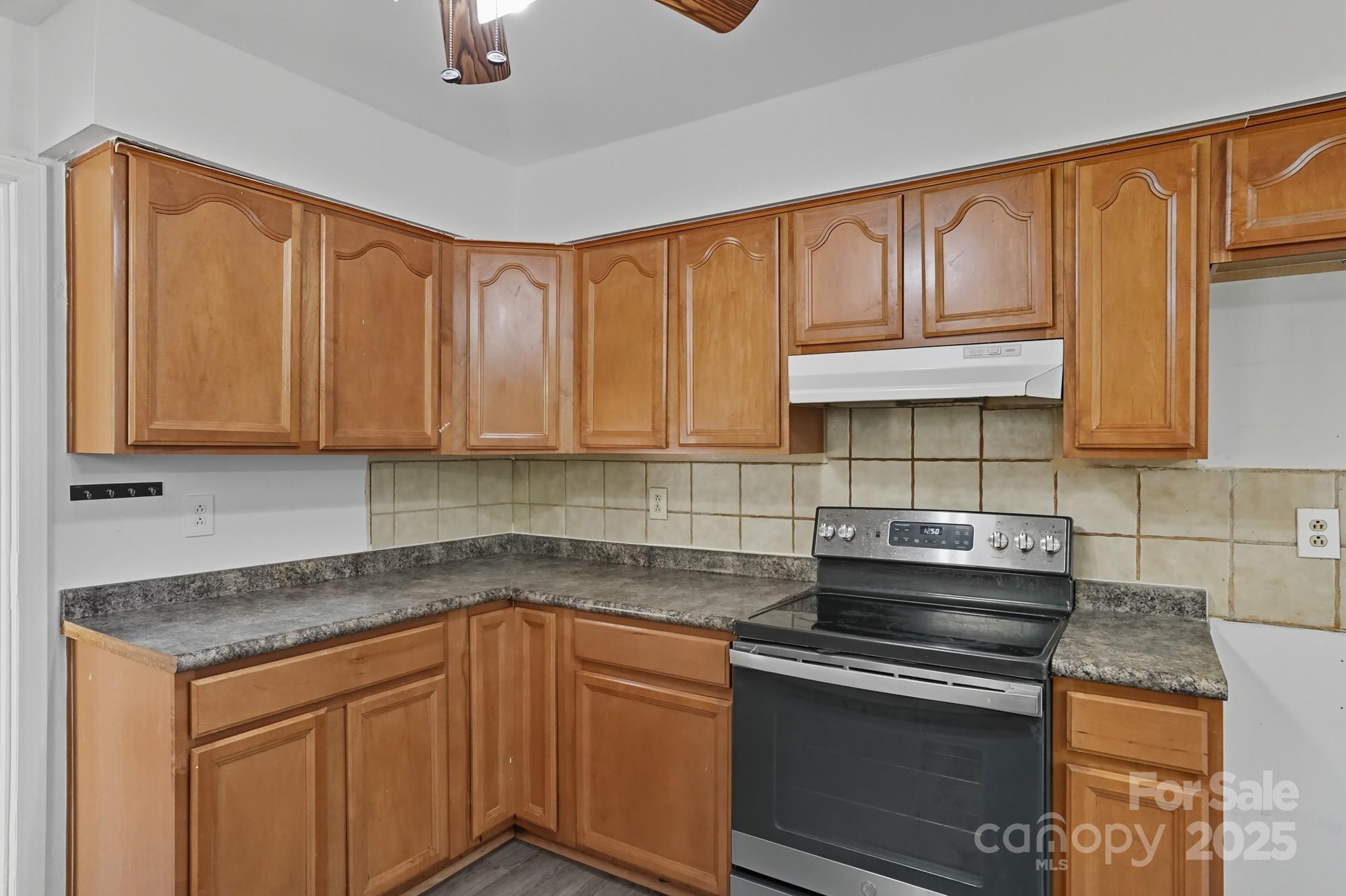 118 Brookside Drive