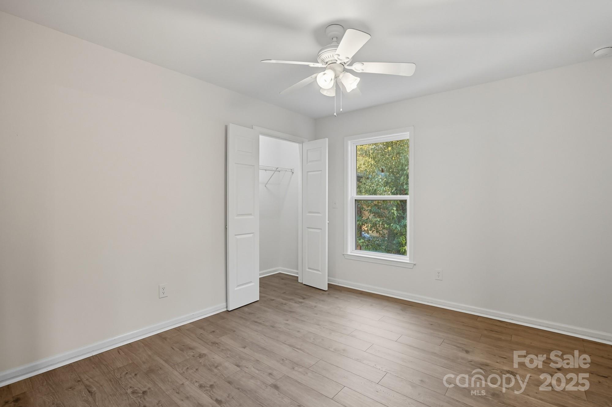 118 Brookside Drive