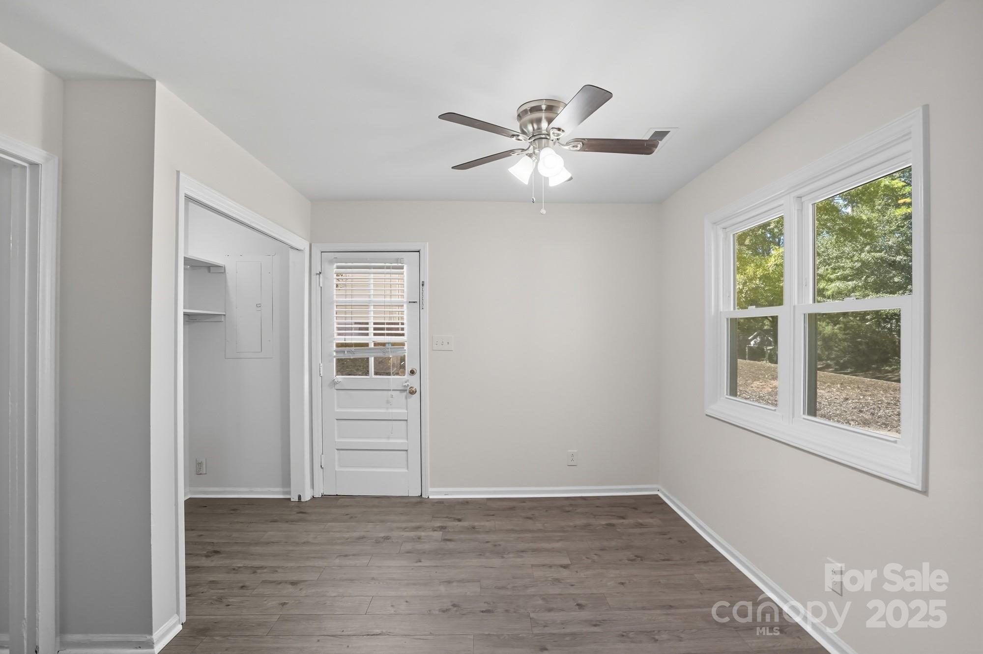 118 Brookside Drive