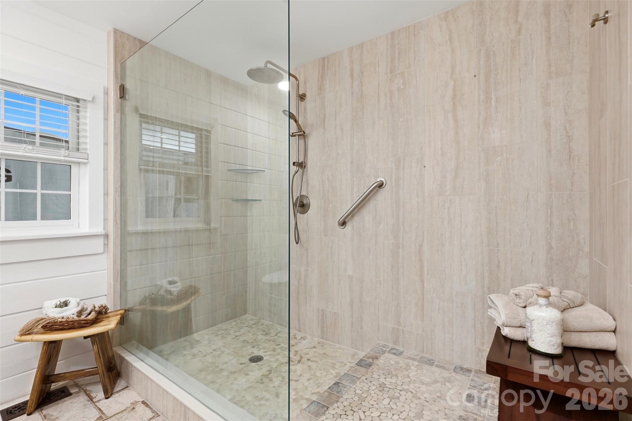 2614 Forest Lawn Drive
