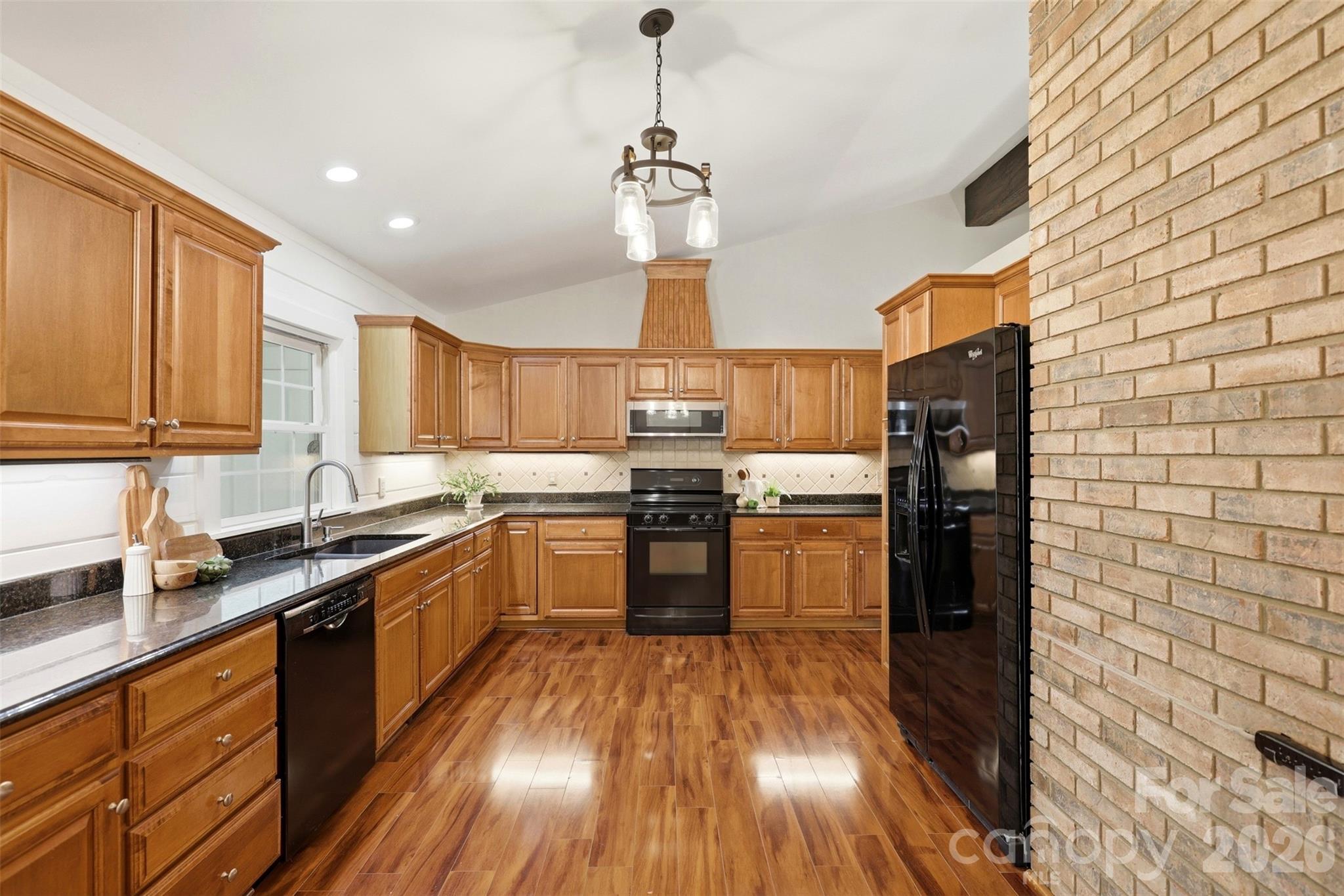 2614 Forest Lawn Drive