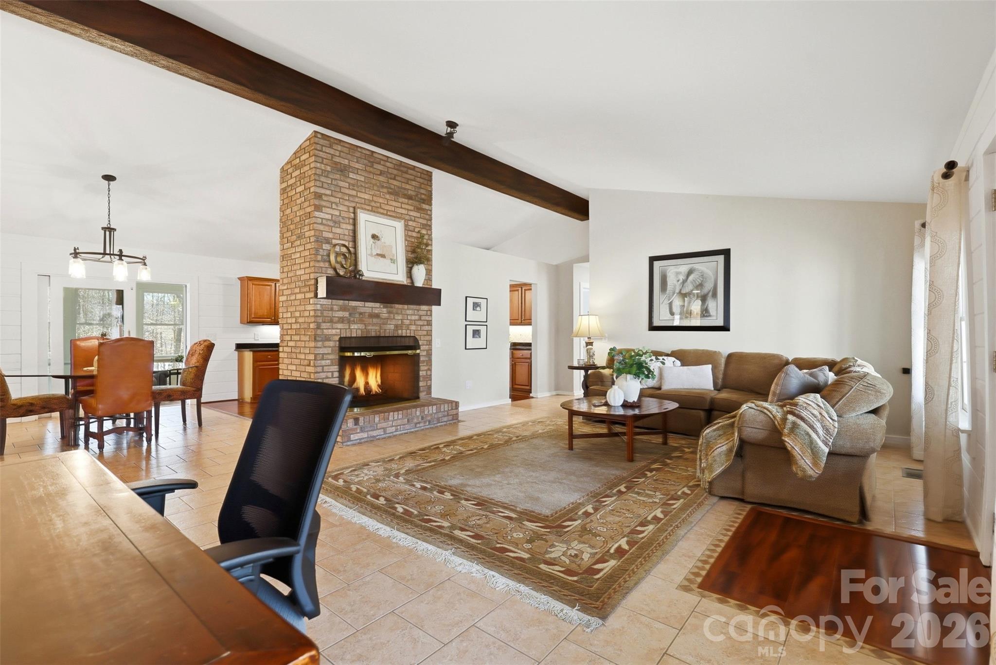2614 Forest Lawn Drive
