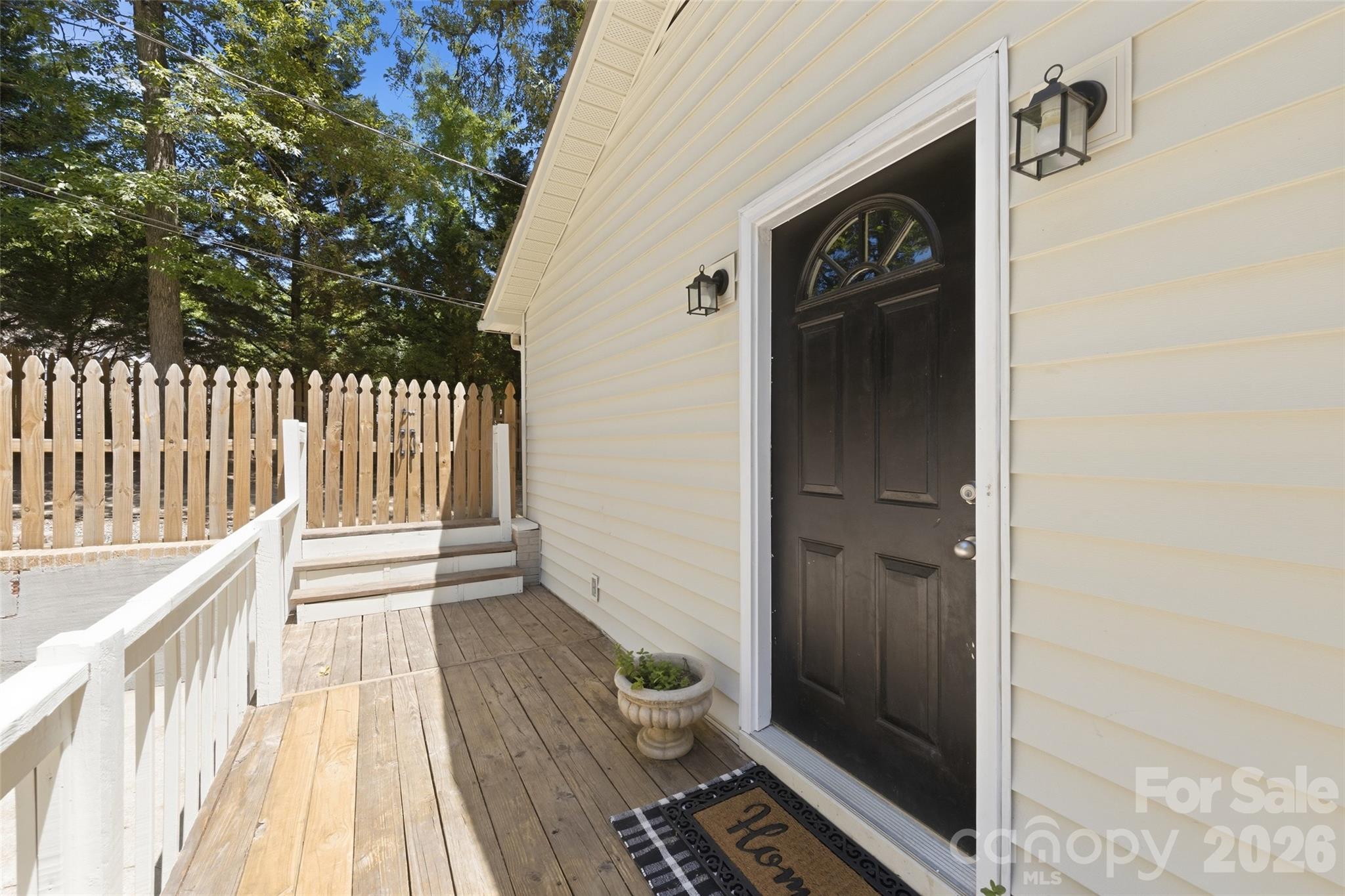 609 Davis Street