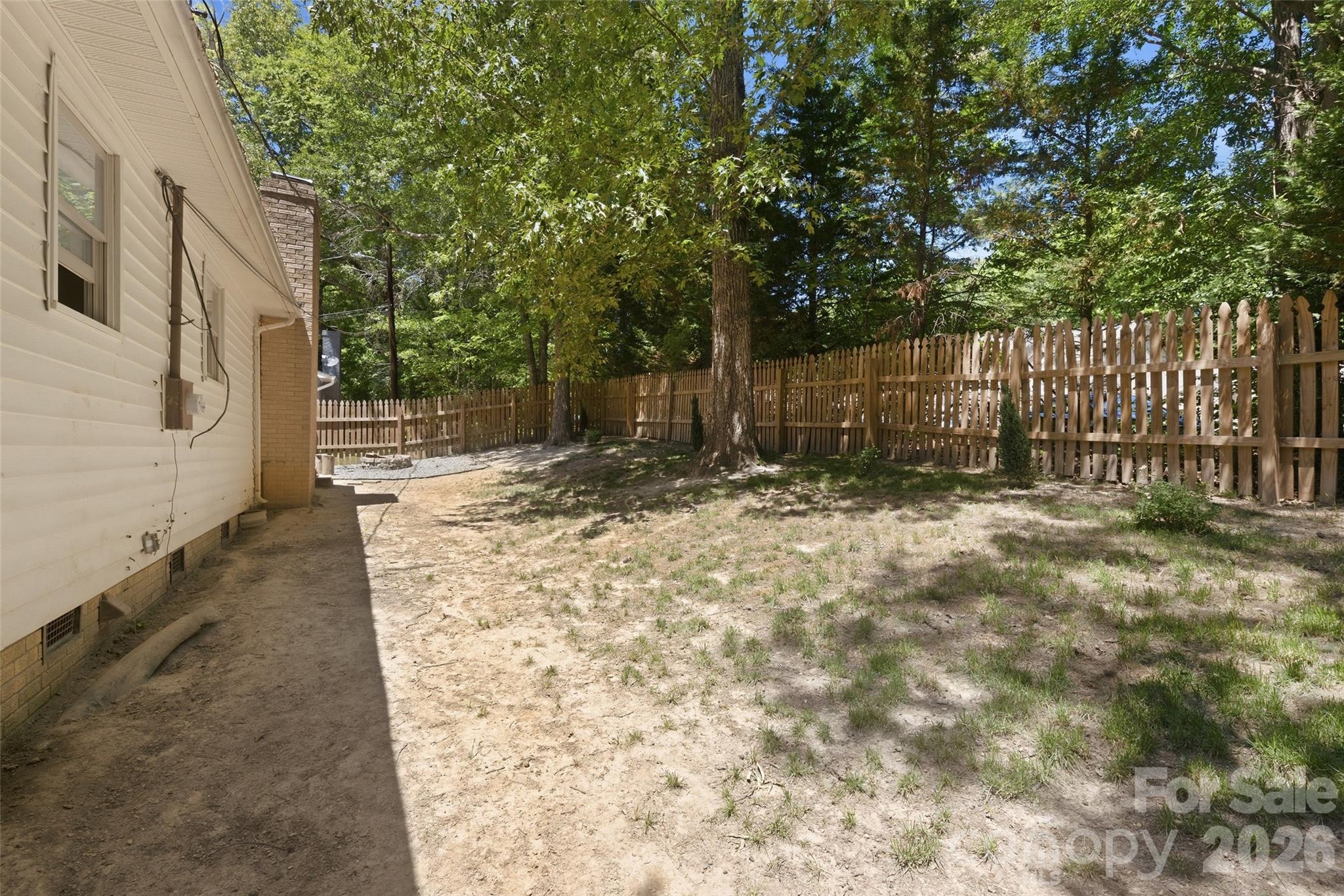 609 Davis Street