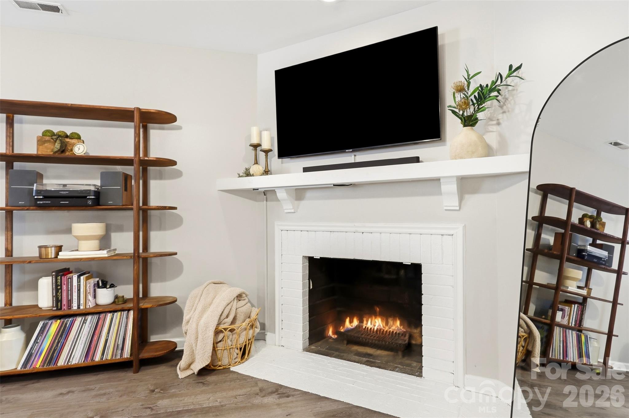 9004 Nolley Court Unit: B