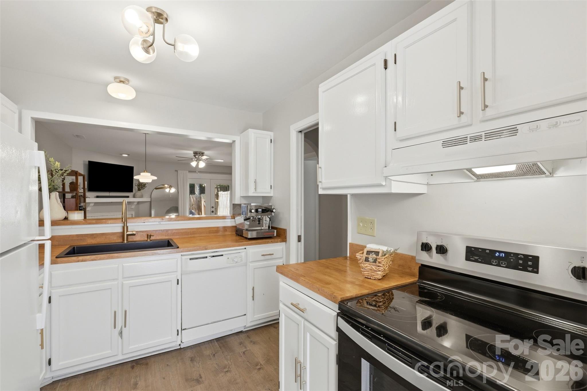9004 Nolley Court Unit: B