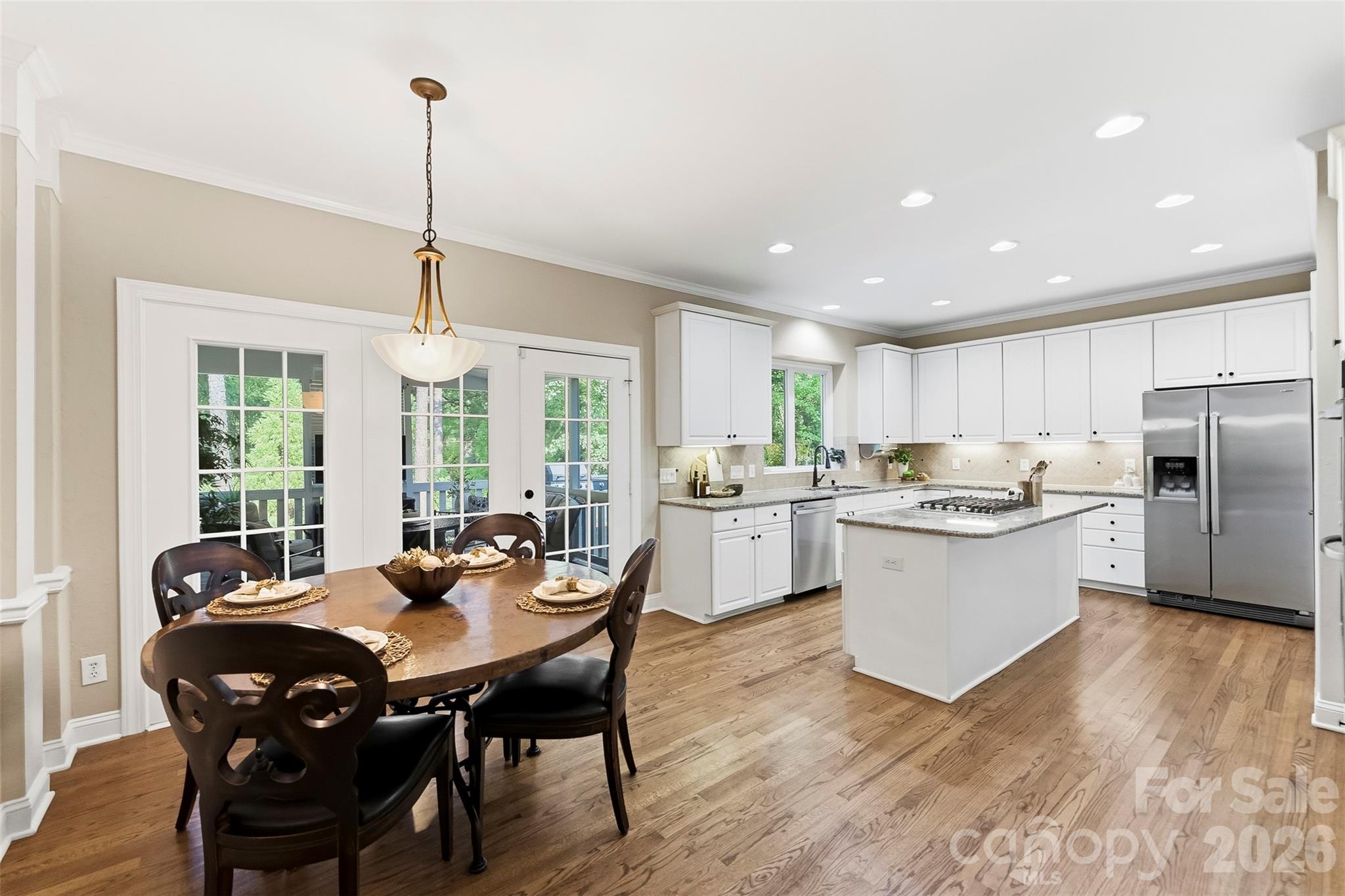 7337 Versailles Lane
