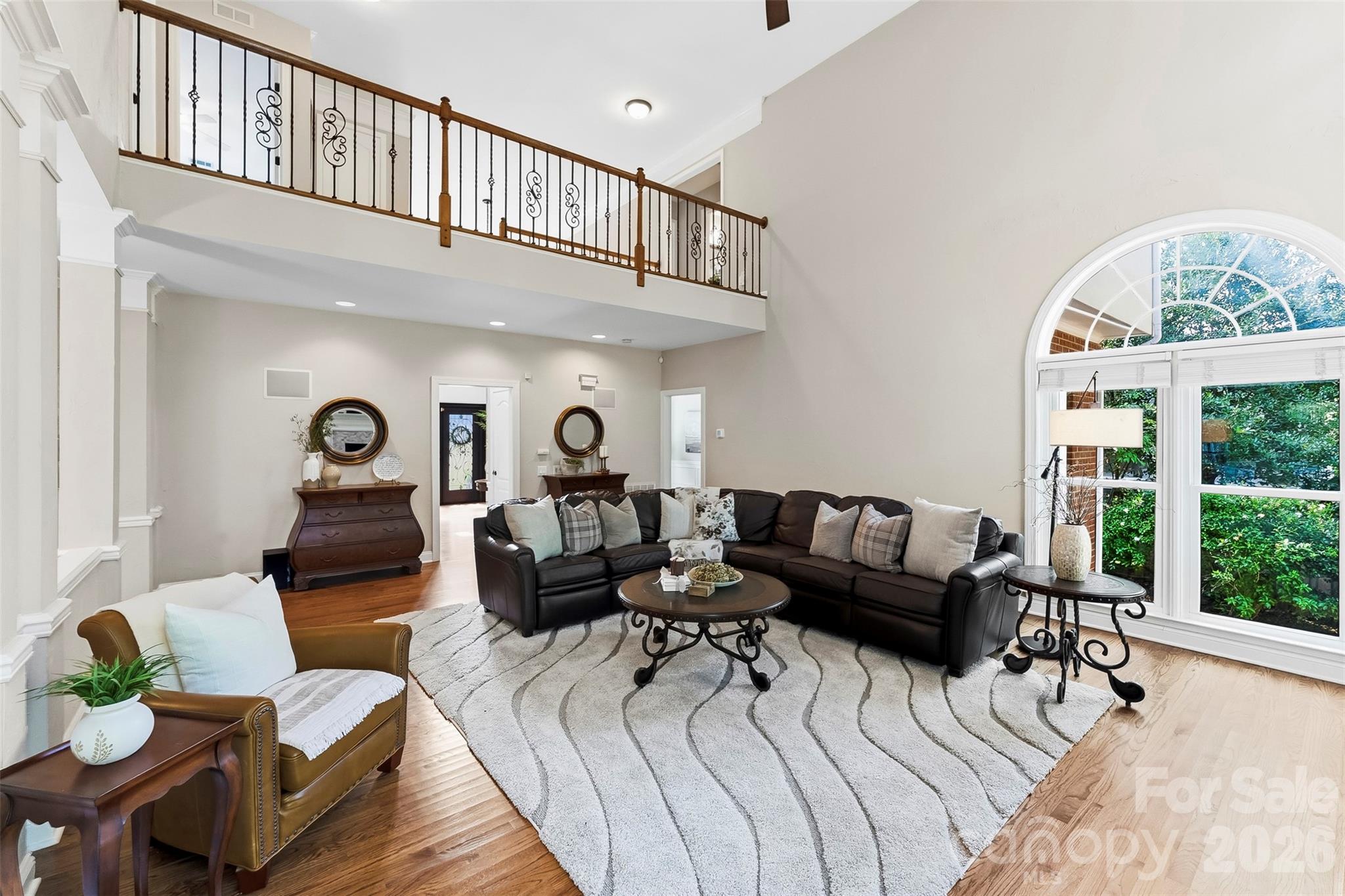 7337 Versailles Lane