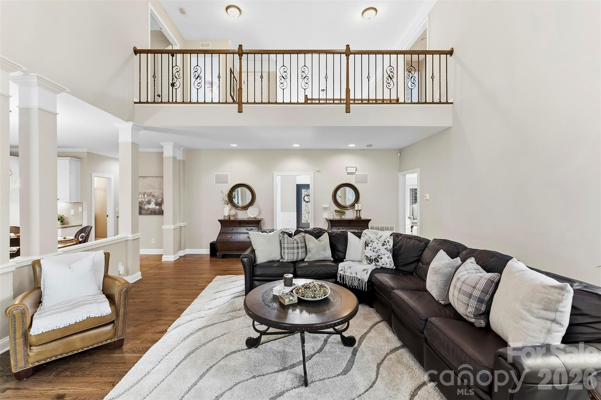 7337 Versailles Lane