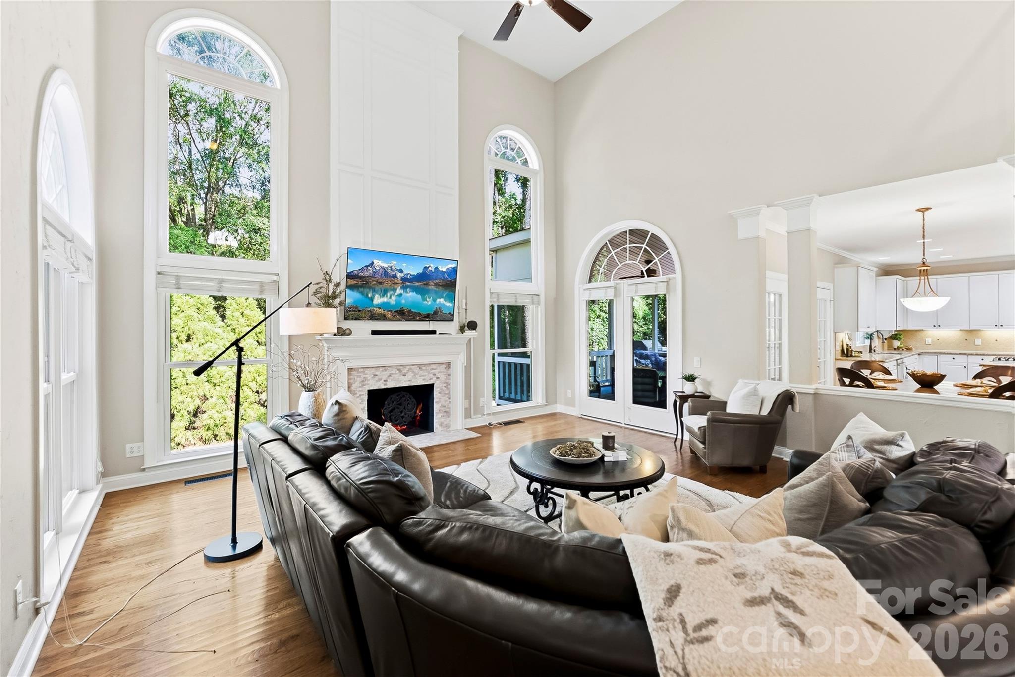 7337 Versailles Lane