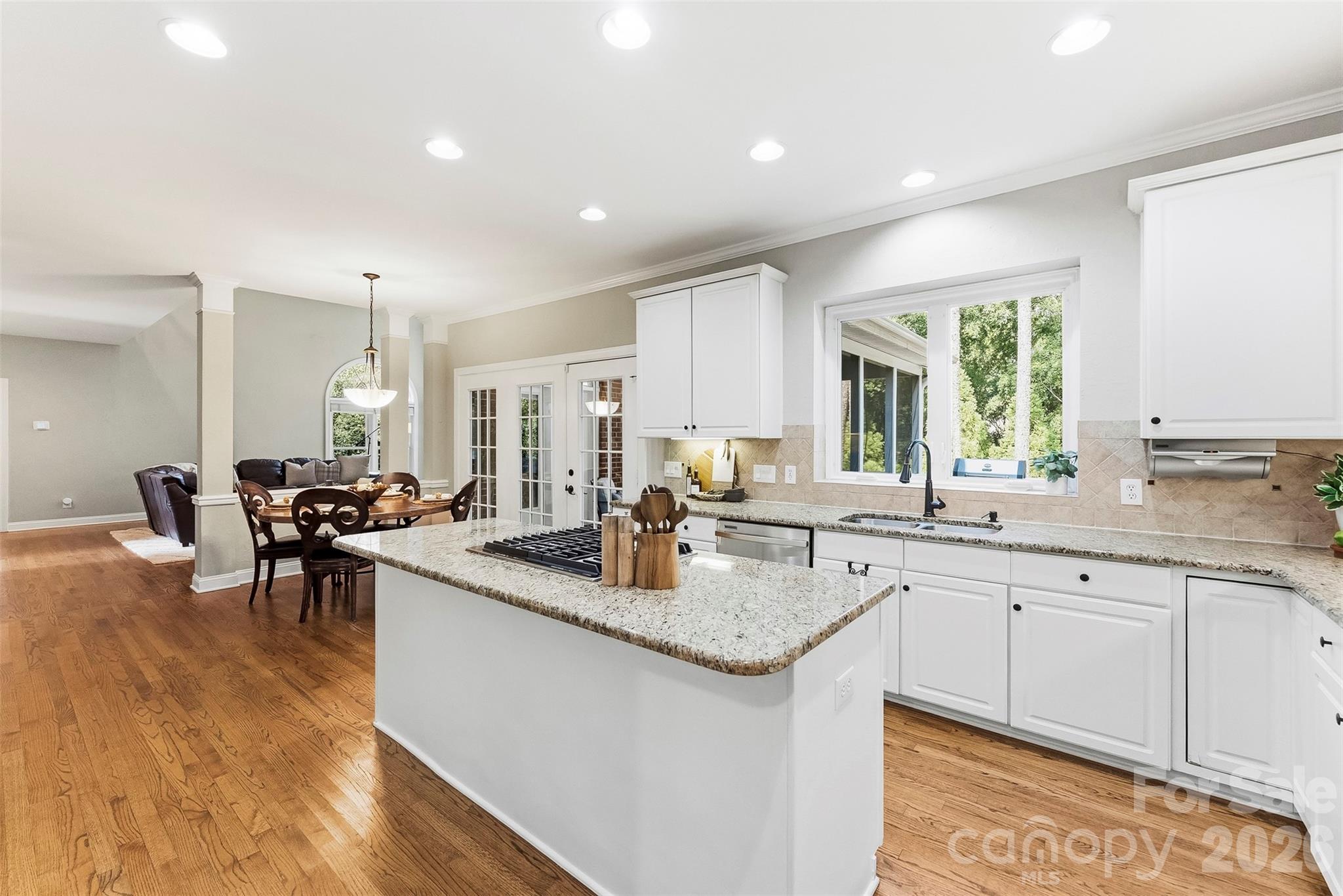 7337 Versailles Lane