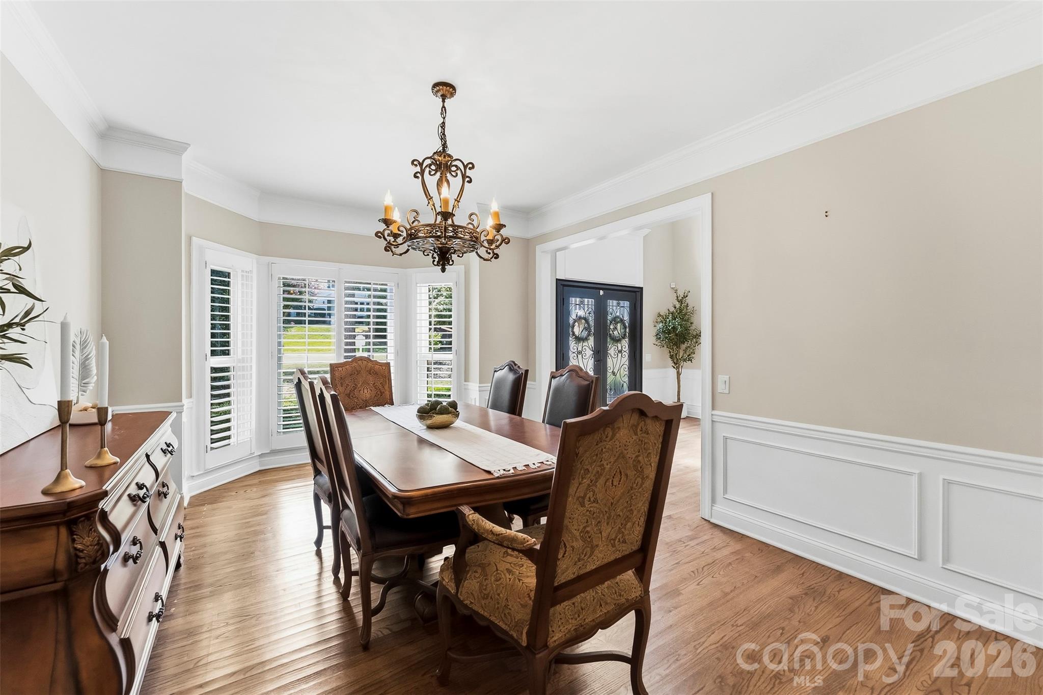 7337 Versailles Lane