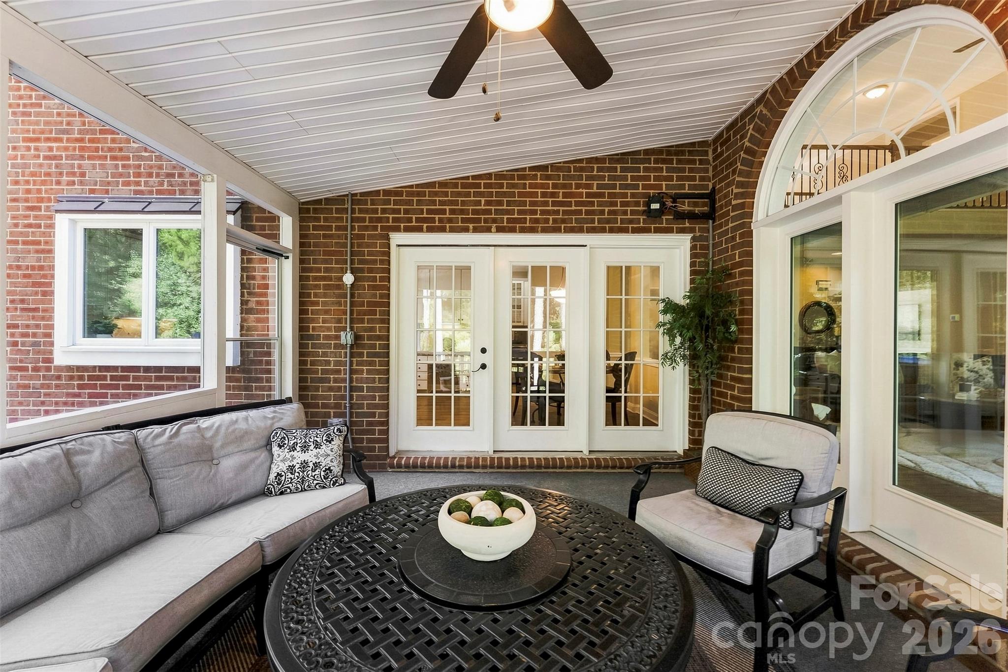 7337 Versailles Lane
