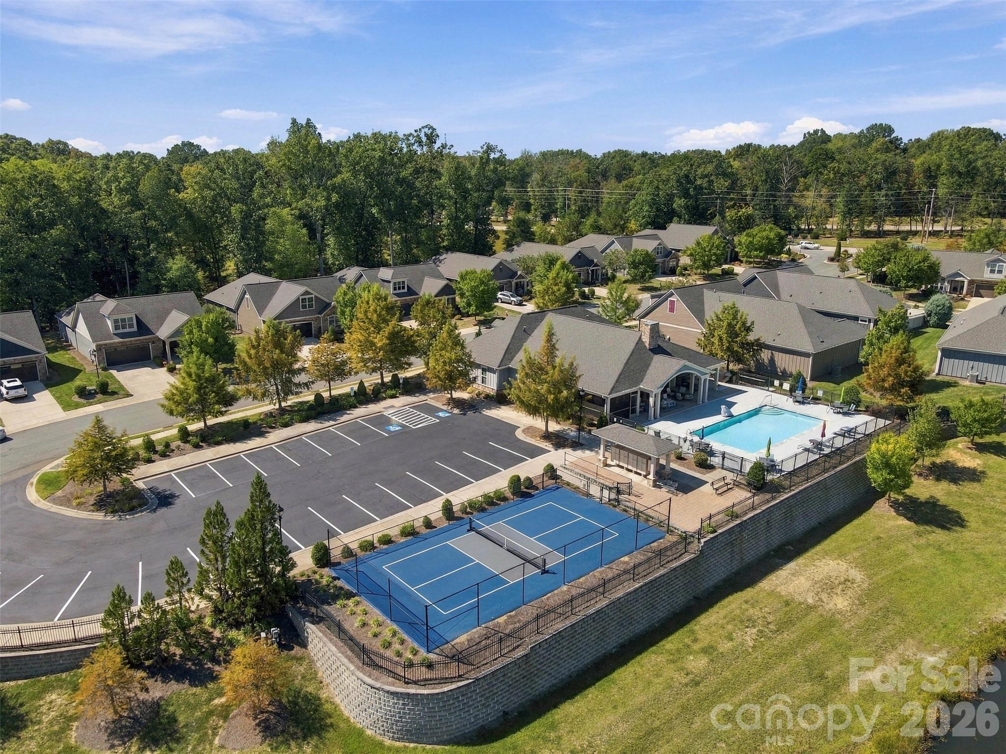 2213 Lincolnshire Lane