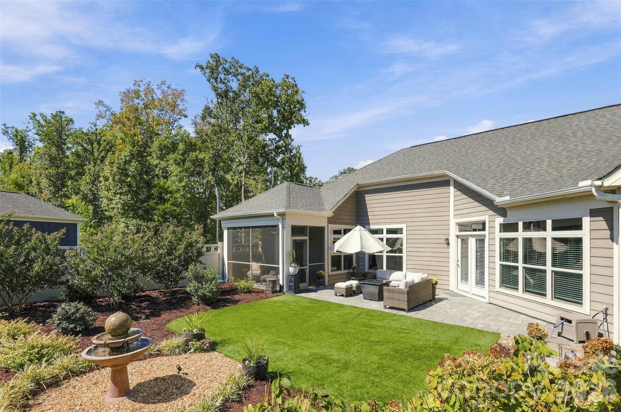 2213 Lincolnshire Lane