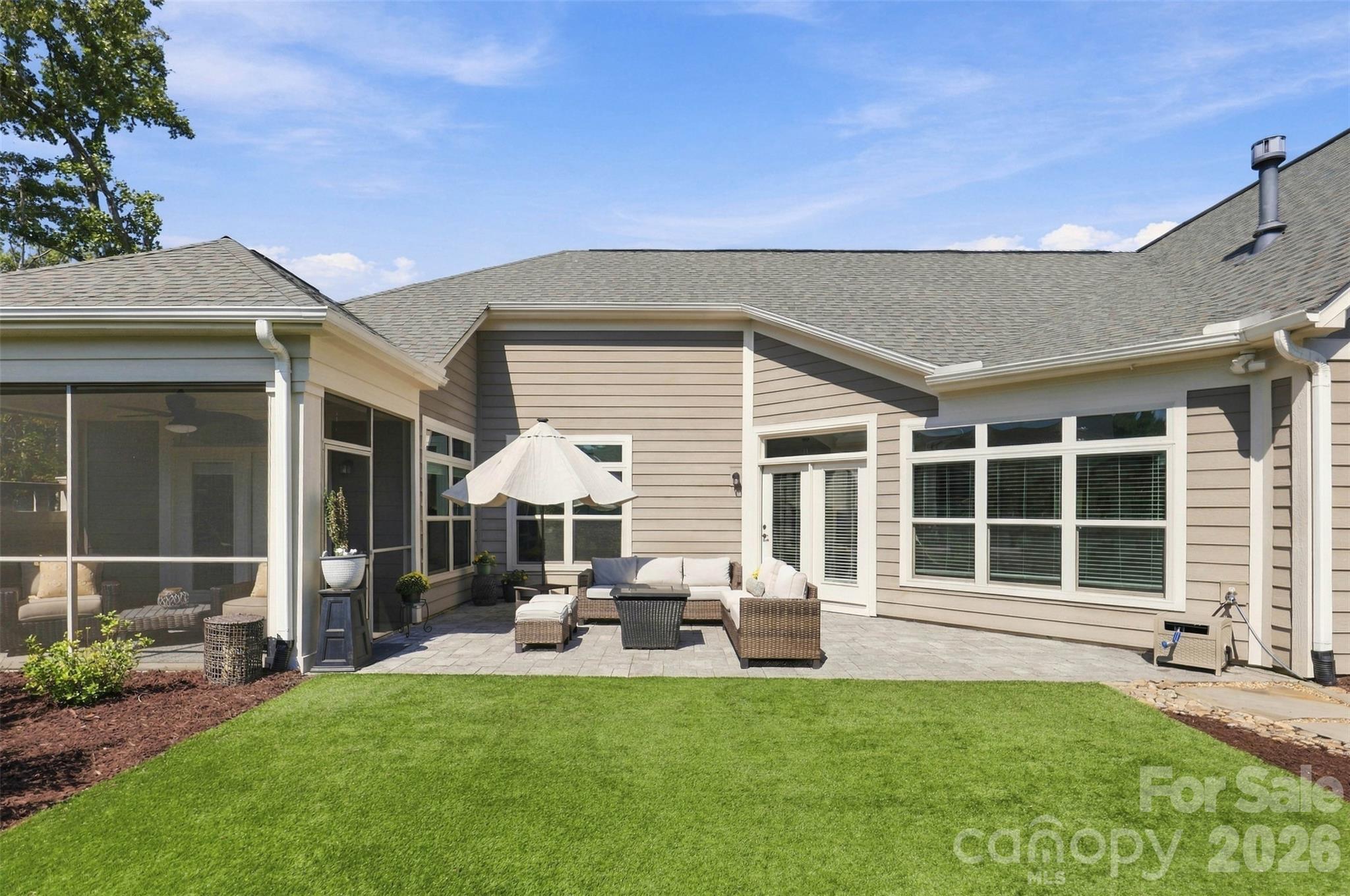2213 Lincolnshire Lane