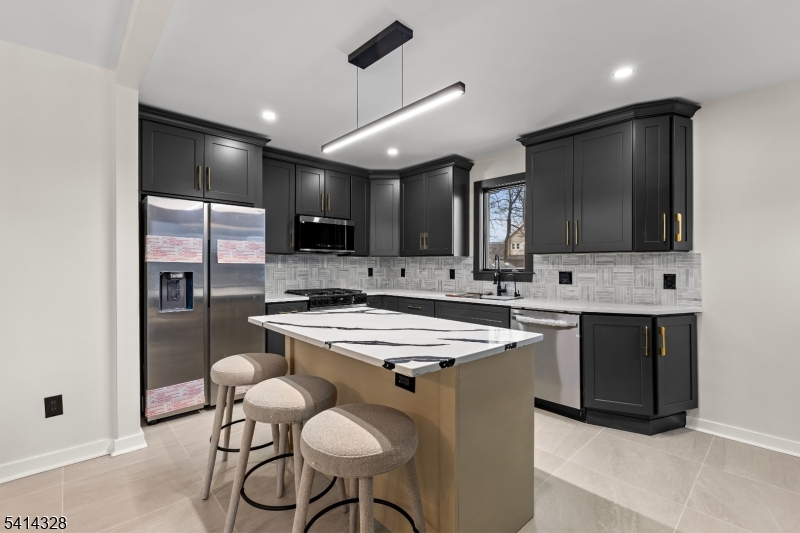 79 3Rd St