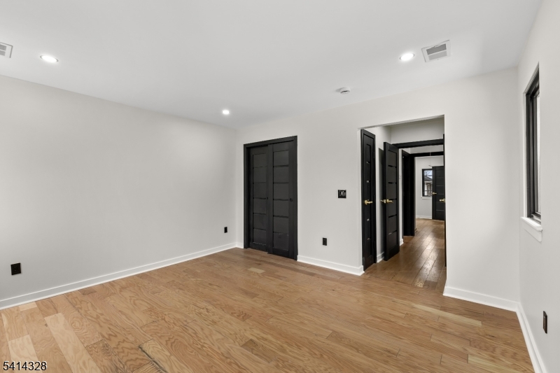 79 3Rd St