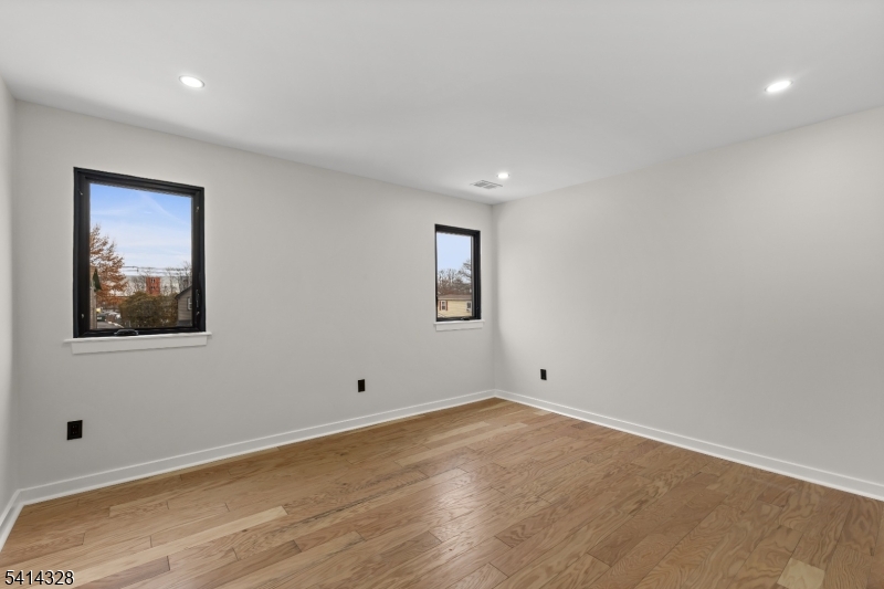 79 3Rd St