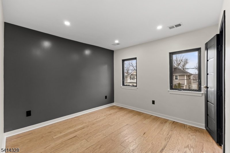 79 3Rd St