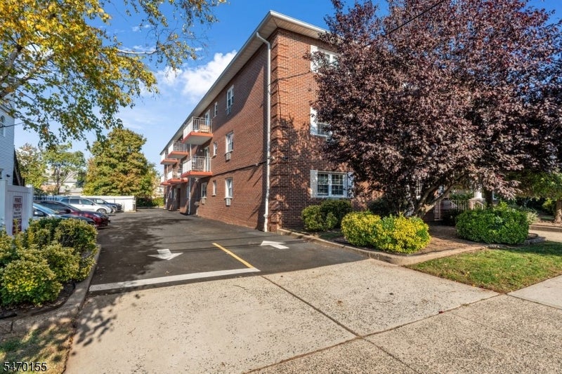 129 W 33Rd St A-2