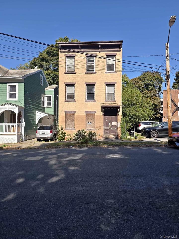 86 Montgomery Street