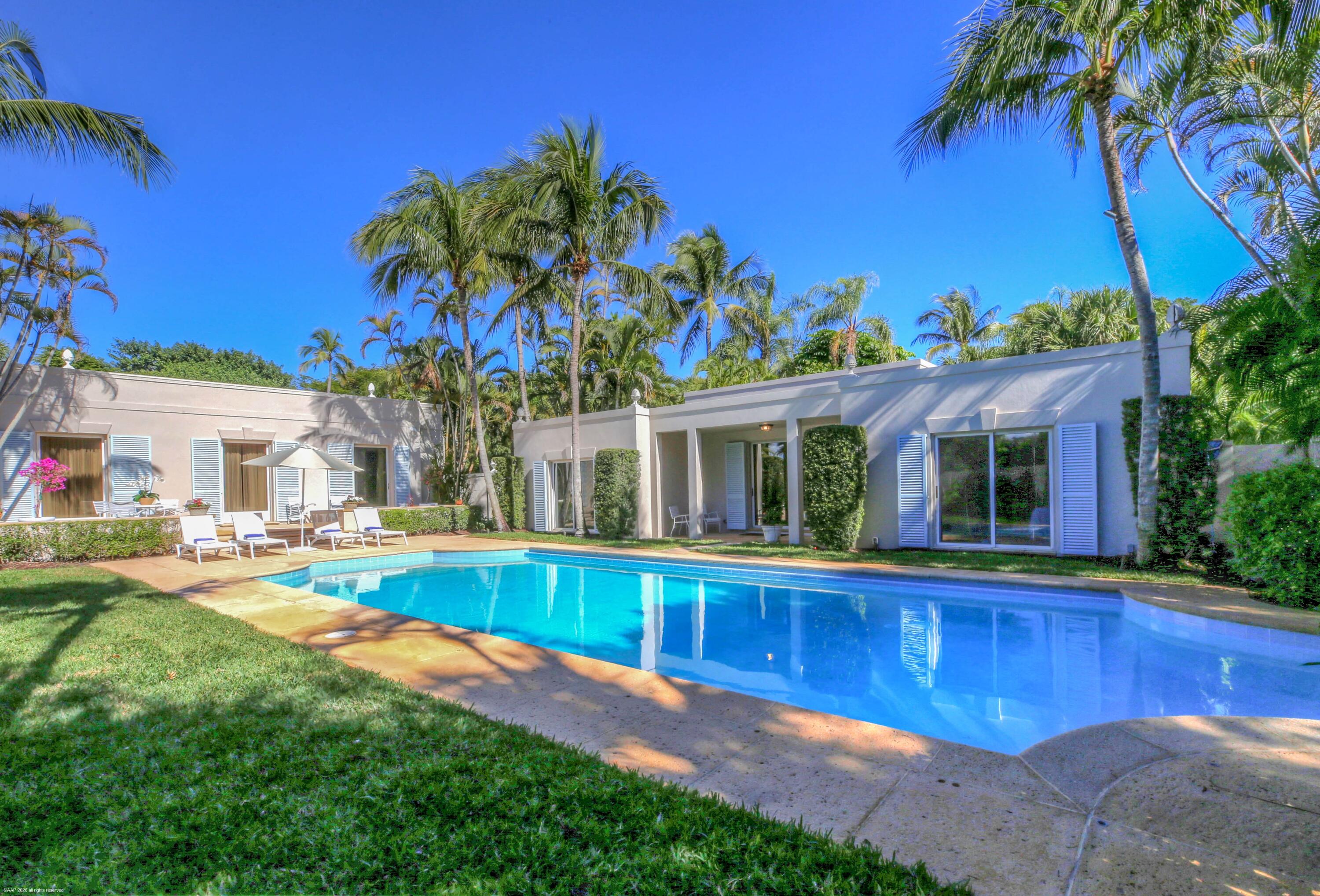 30 Gomez Road