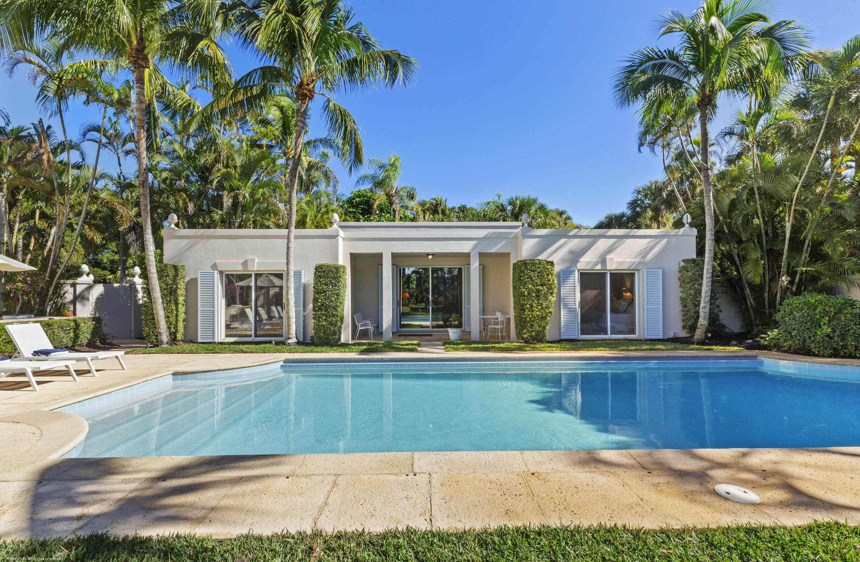 30 Gomez Road