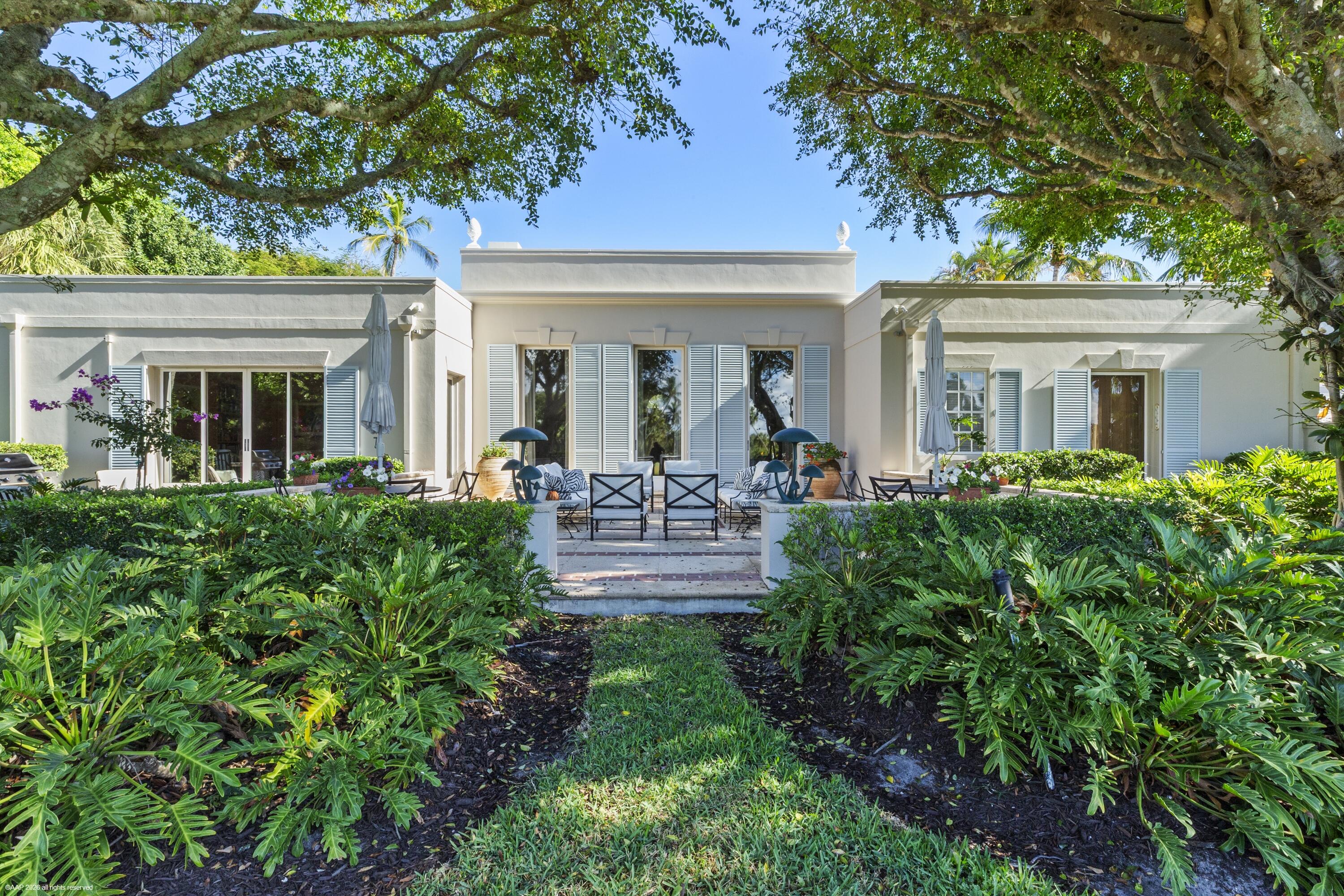 30 Gomez Road