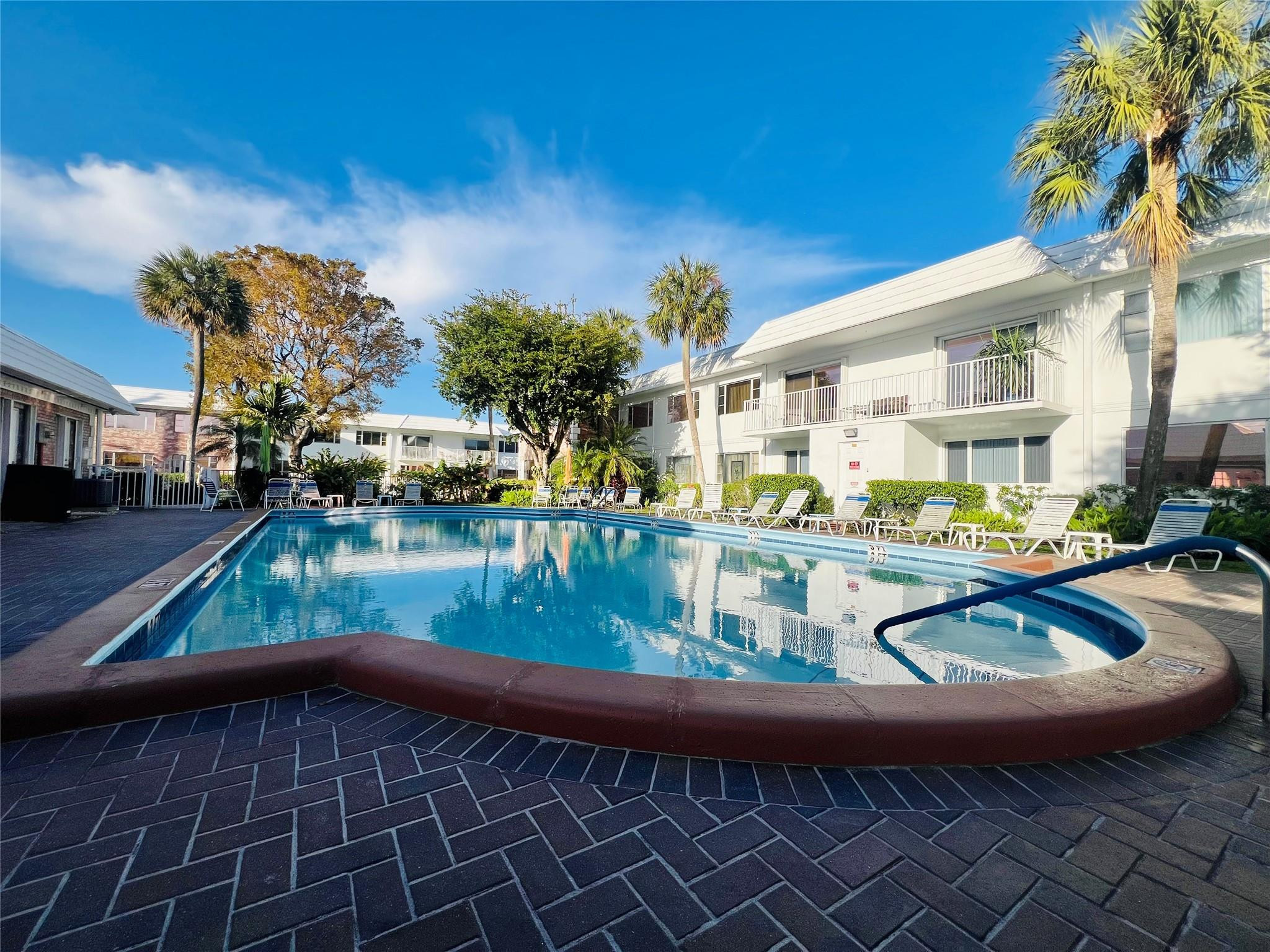 412 S CYPRESS Road 225